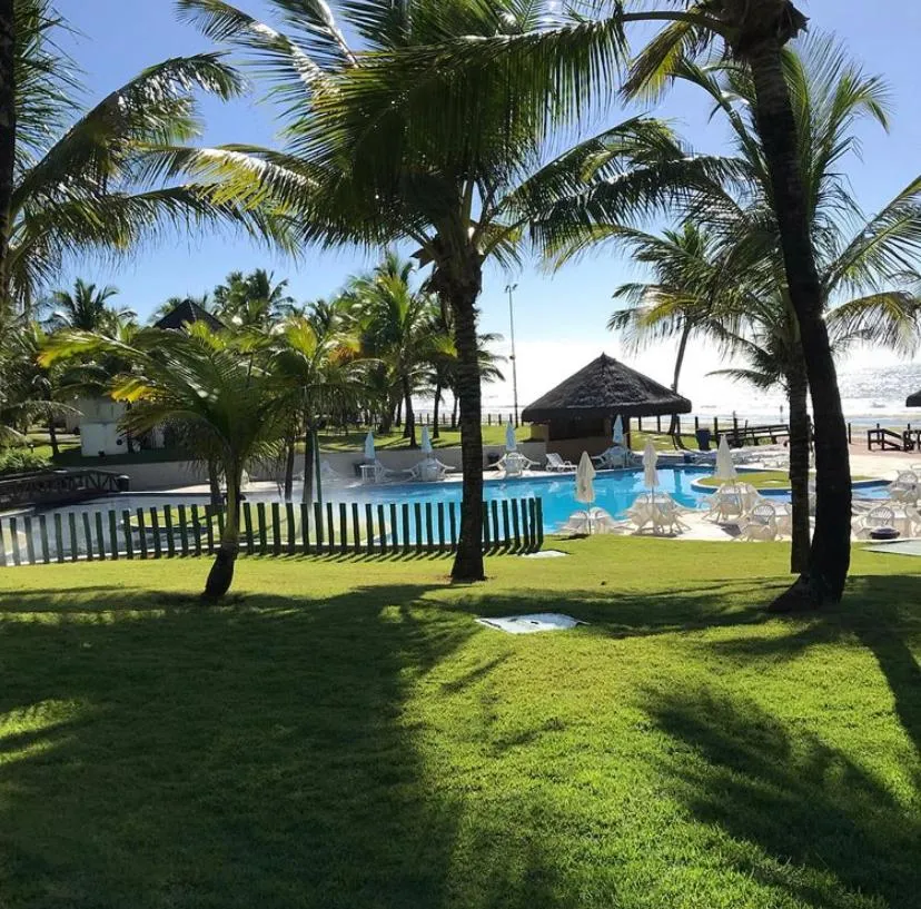 Garden in Beach Class Resort Muro Alto - Piscinas Naturais