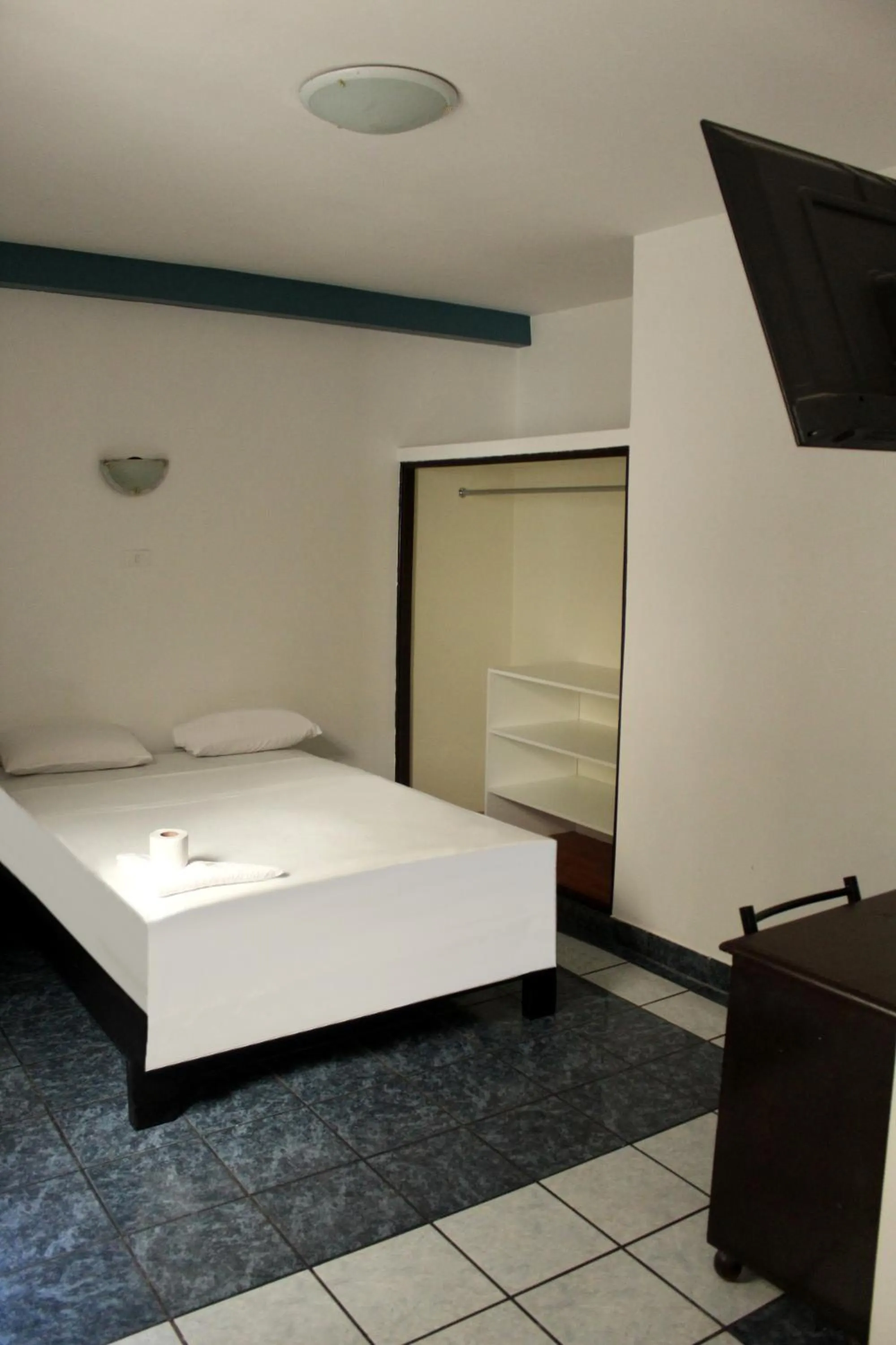 Photo of the whole room, Bed in Zentrico Hotel