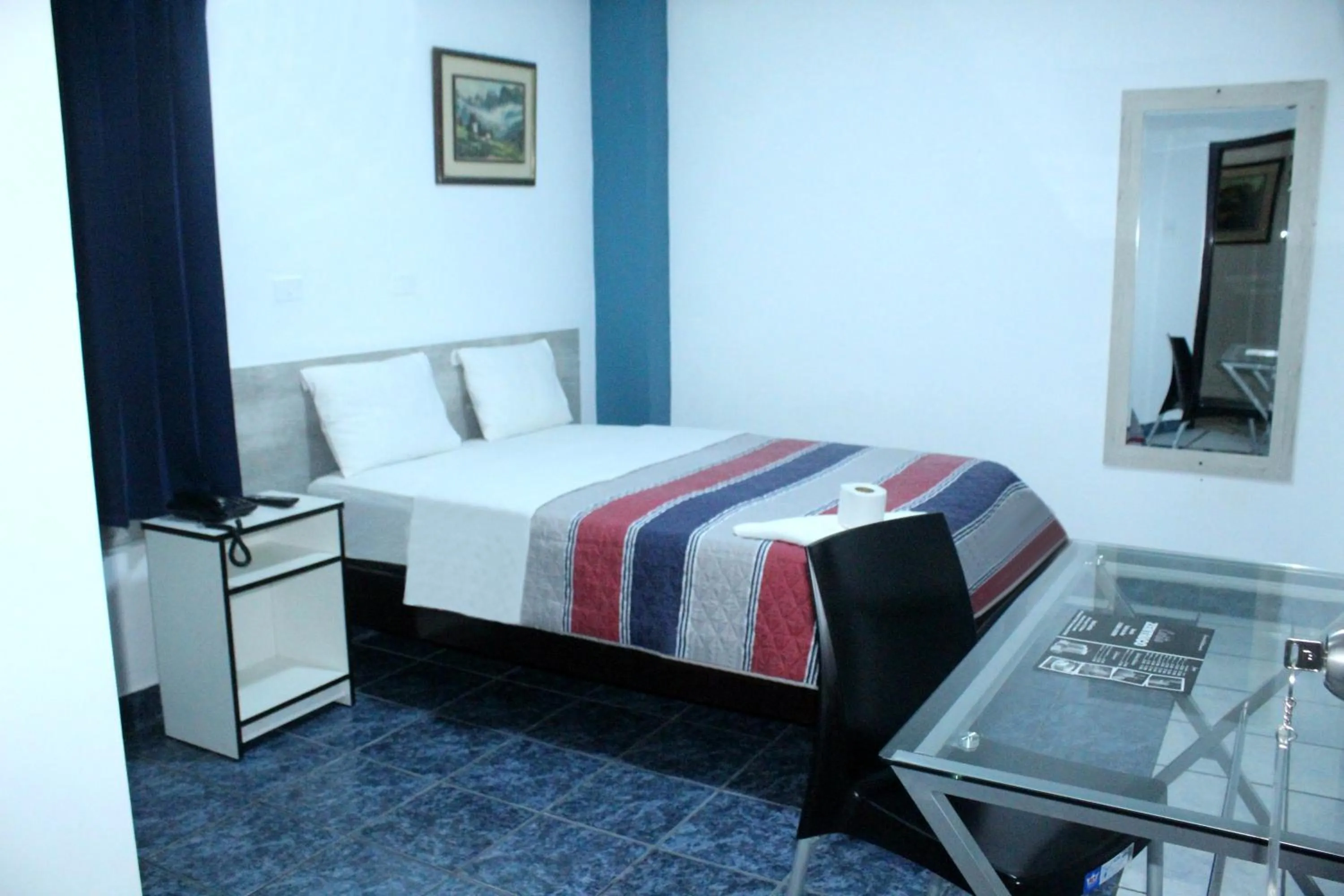 Photo of the whole room, Bed in Zentrico Hotel