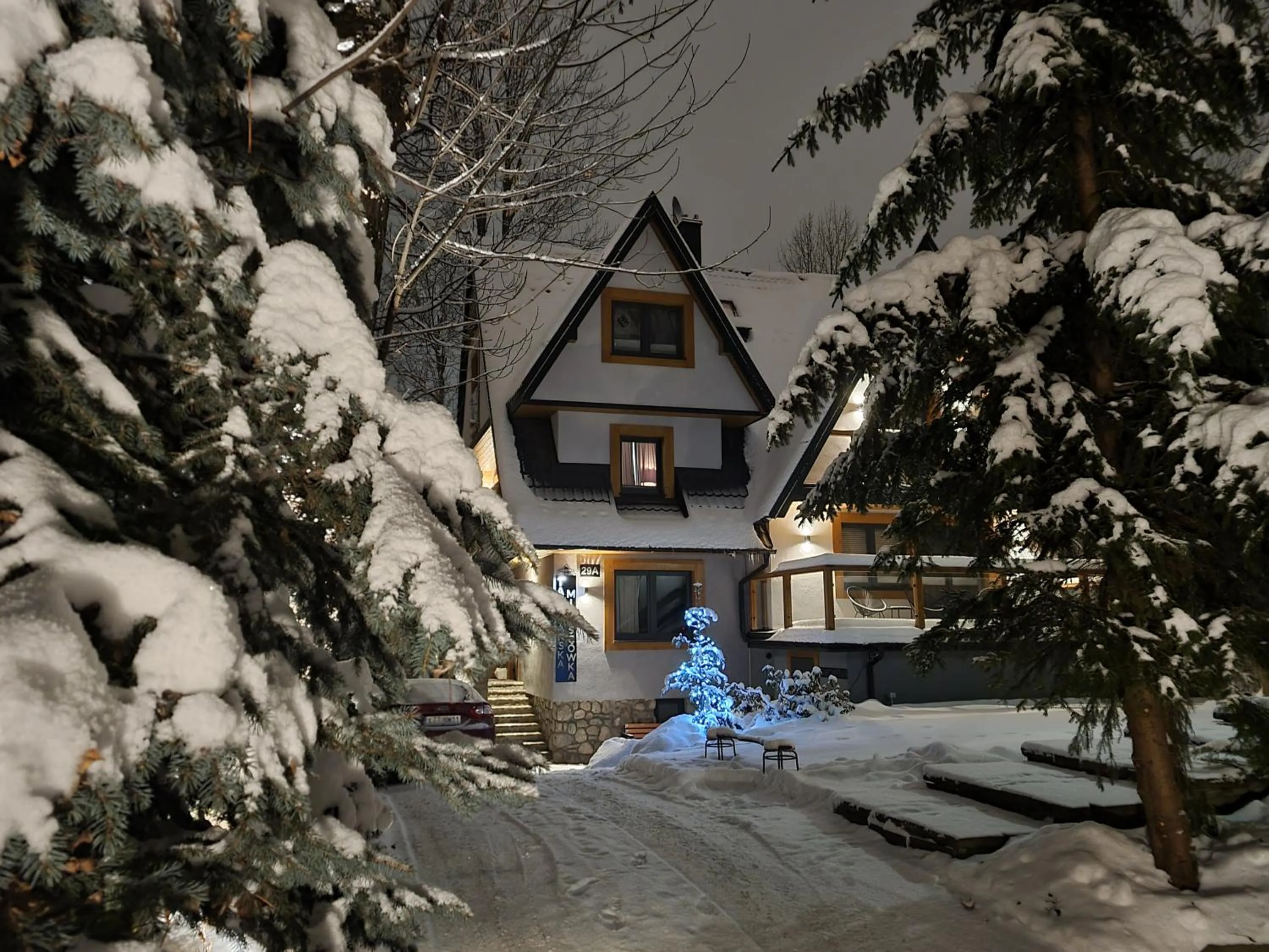 Property building in Tatrzańska Miejscówka - Apartamenty Centrum