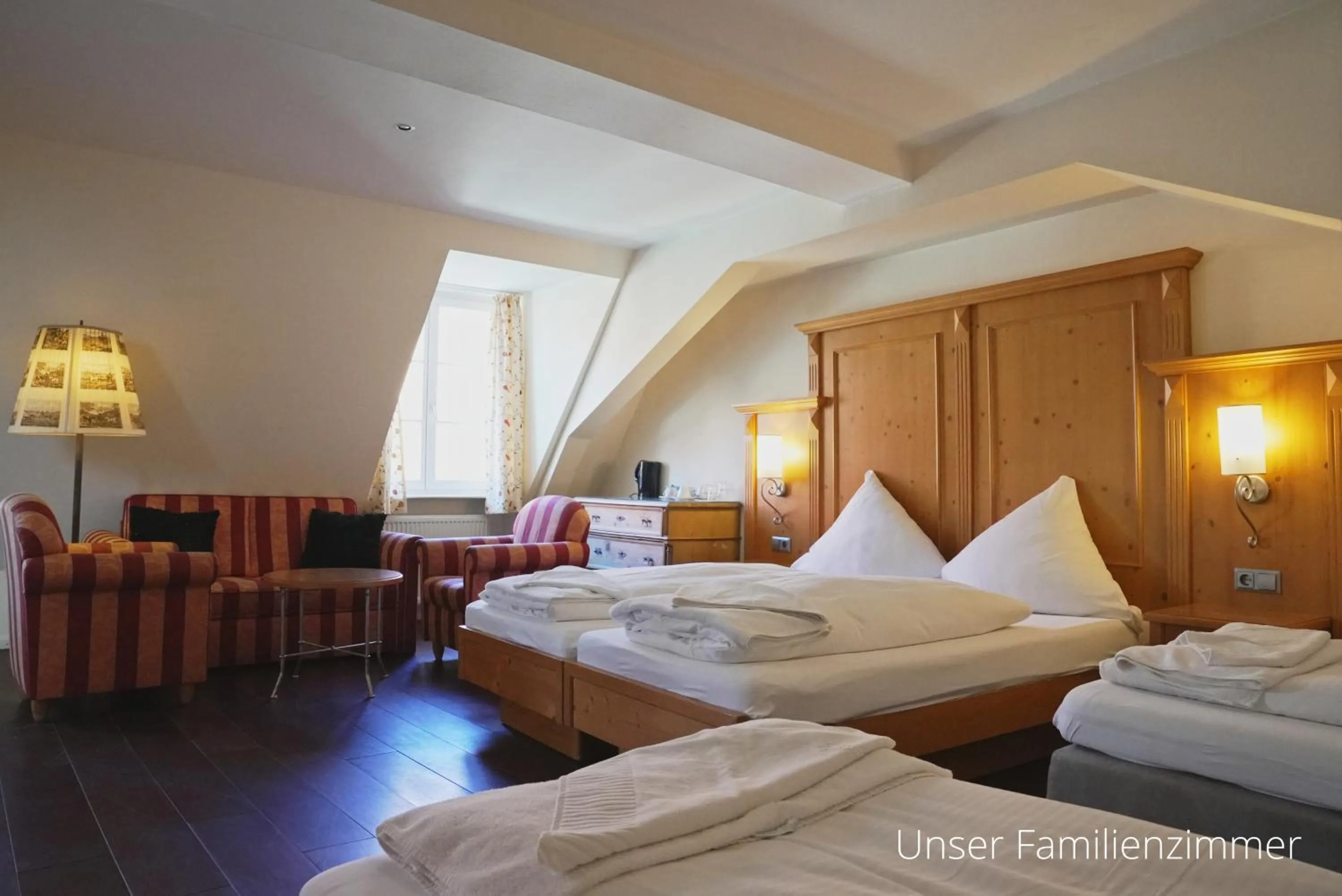 Bed in Das Lamm Heidelberg