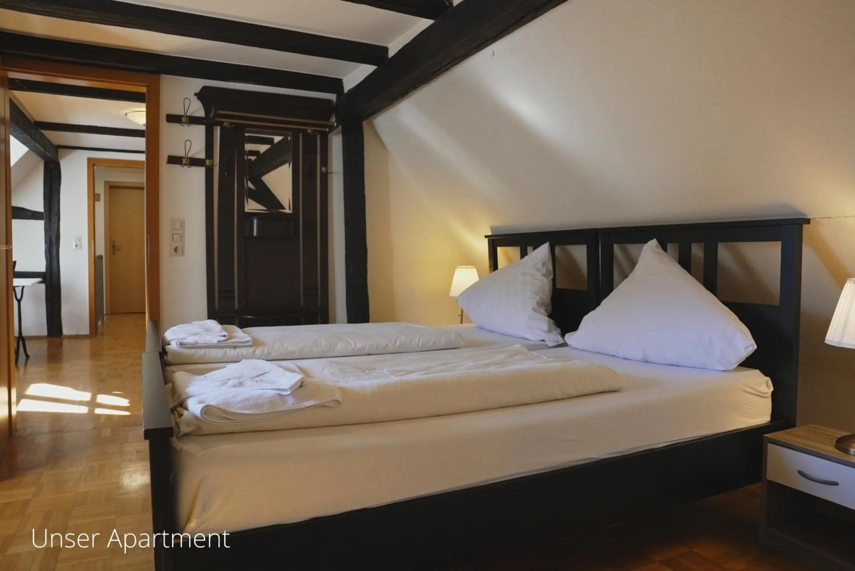 Bed in Das Lamm Heidelberg