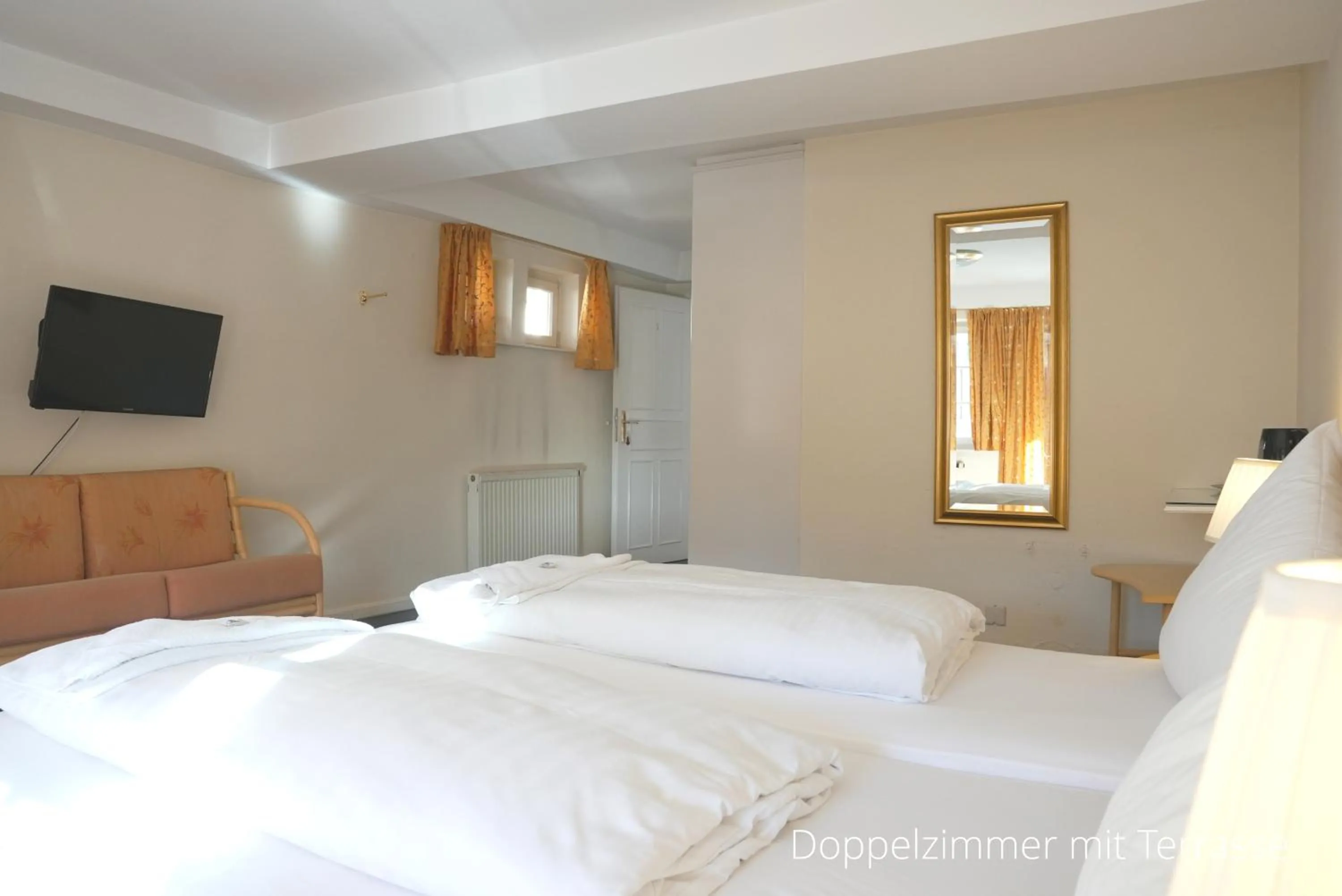 Bed in Das Lamm Heidelberg