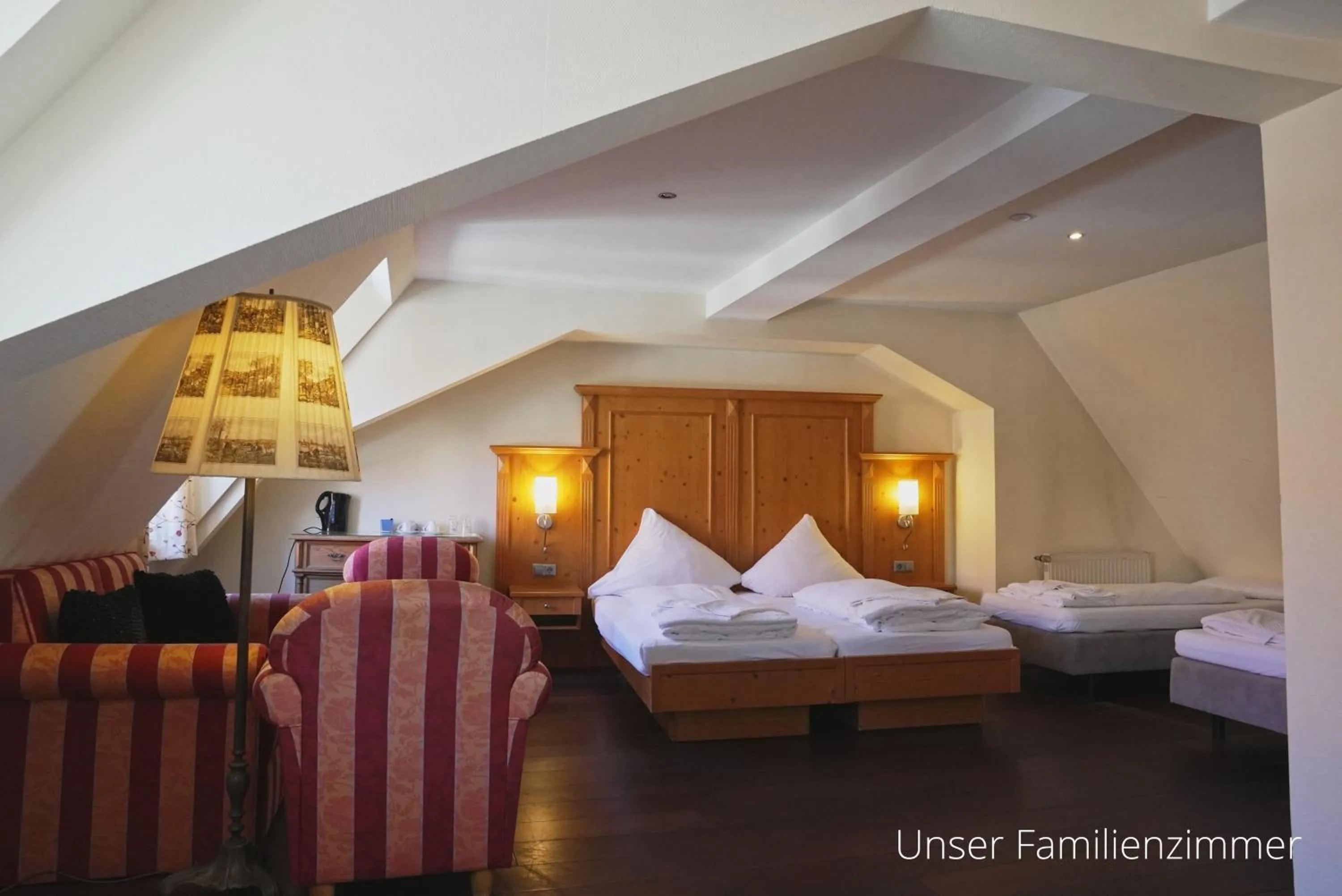 Bed in Das Lamm Heidelberg