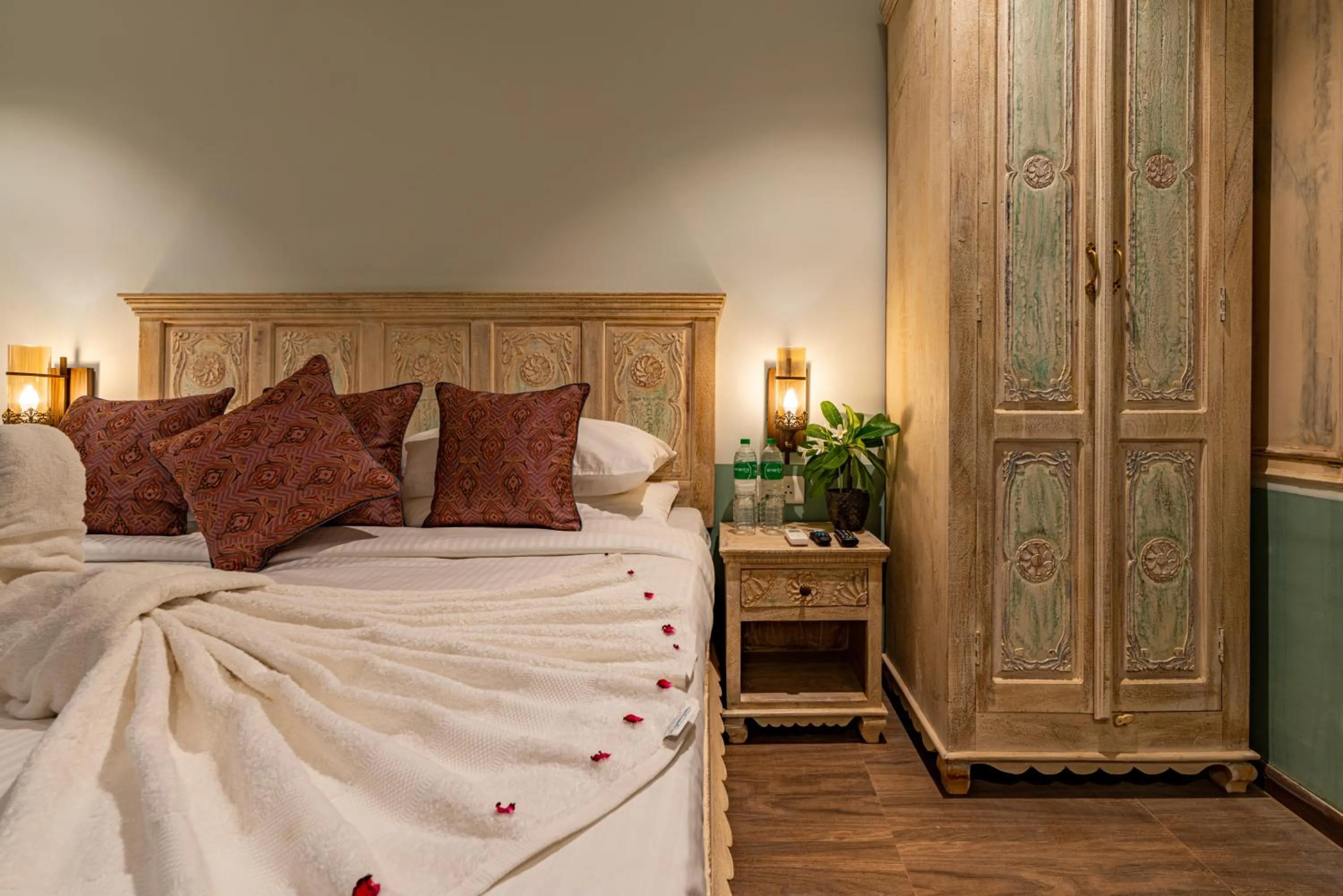 Bedroom, Bed in Anand Bagh Resort & Spa by Ananta