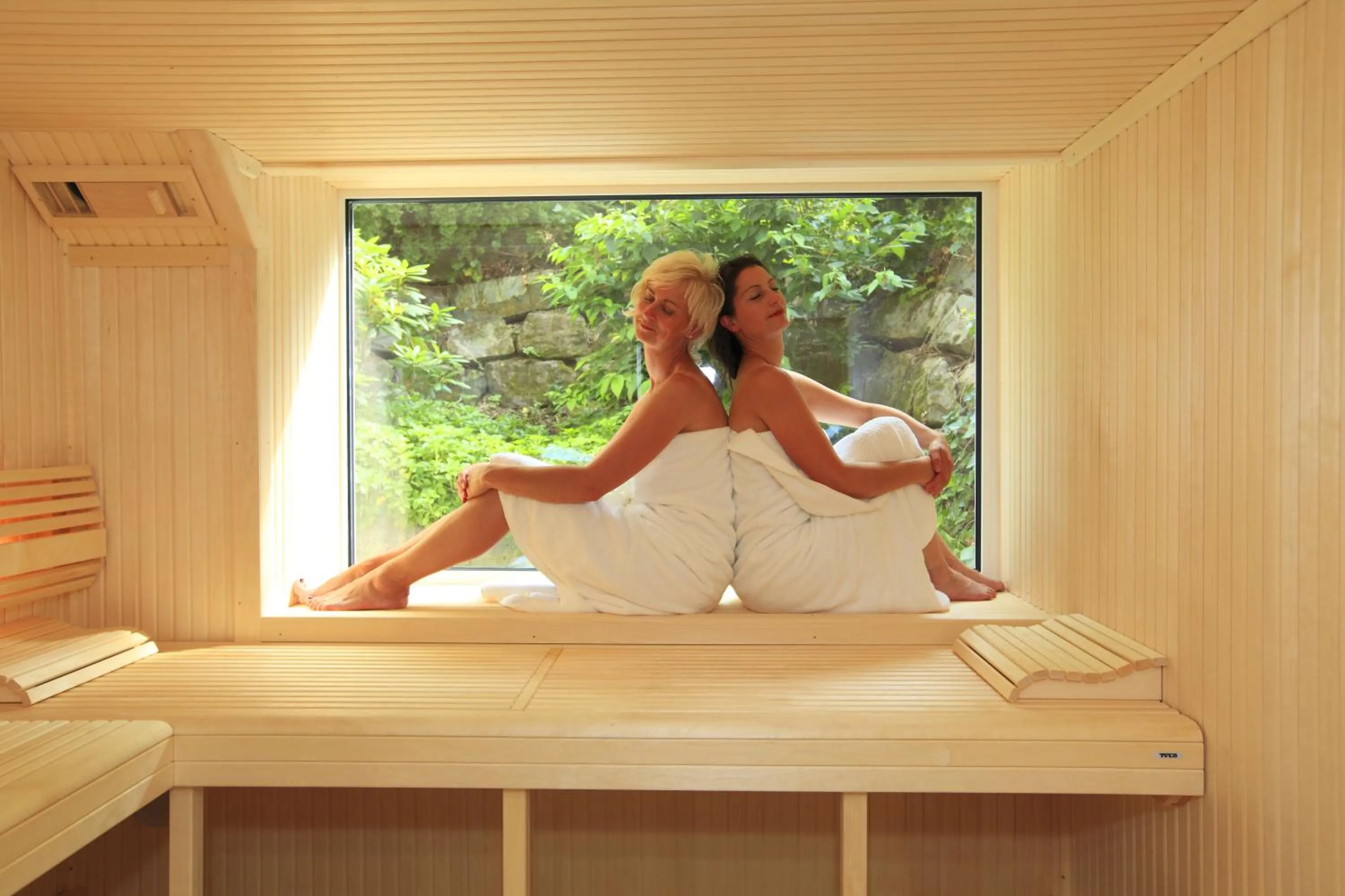 Spa and wellness centre/facilities, Guests in ASLAN Kurpark Villa Olsberg