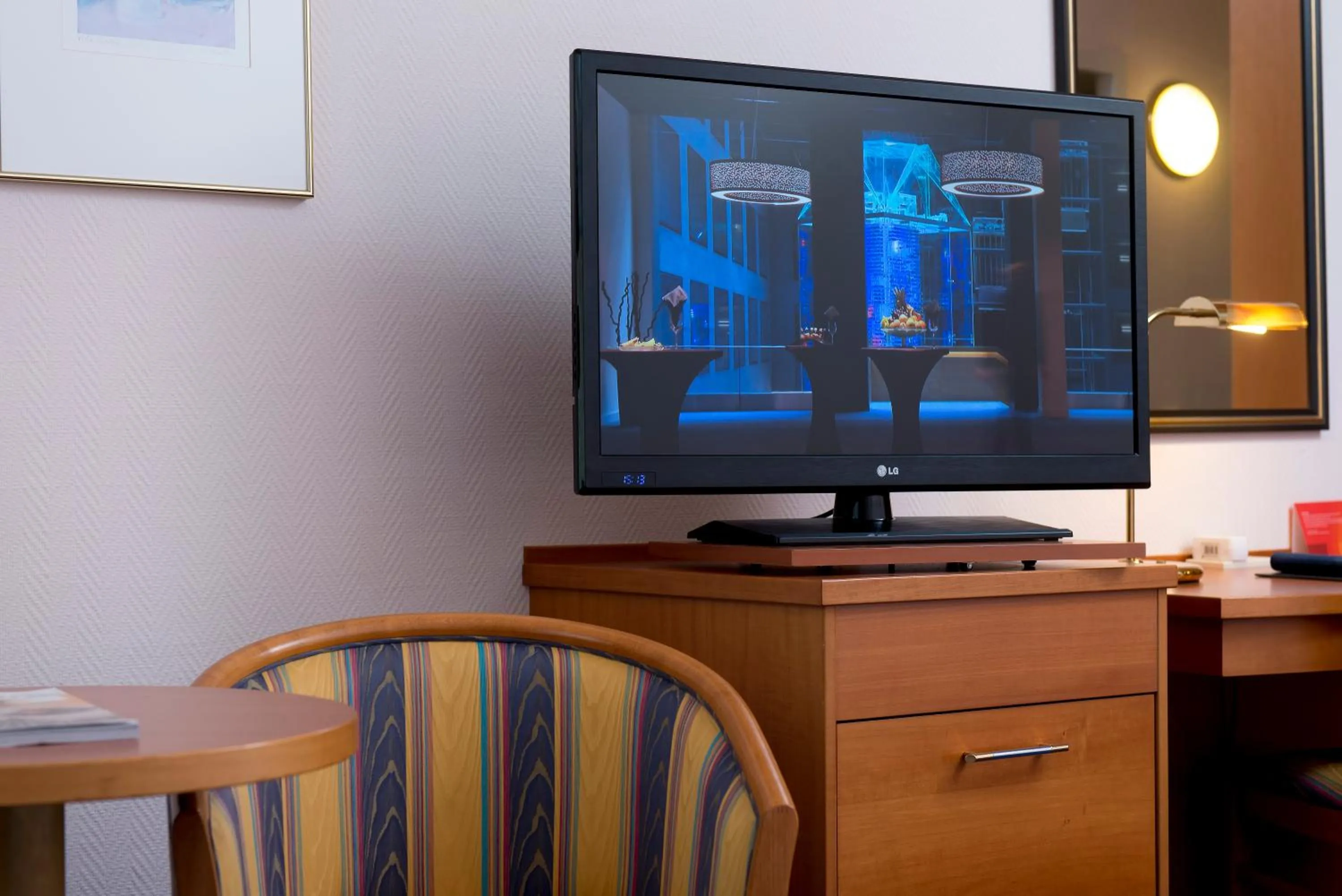 TV and multimedia in Radisson Blu Hotel Halle-Merseburg