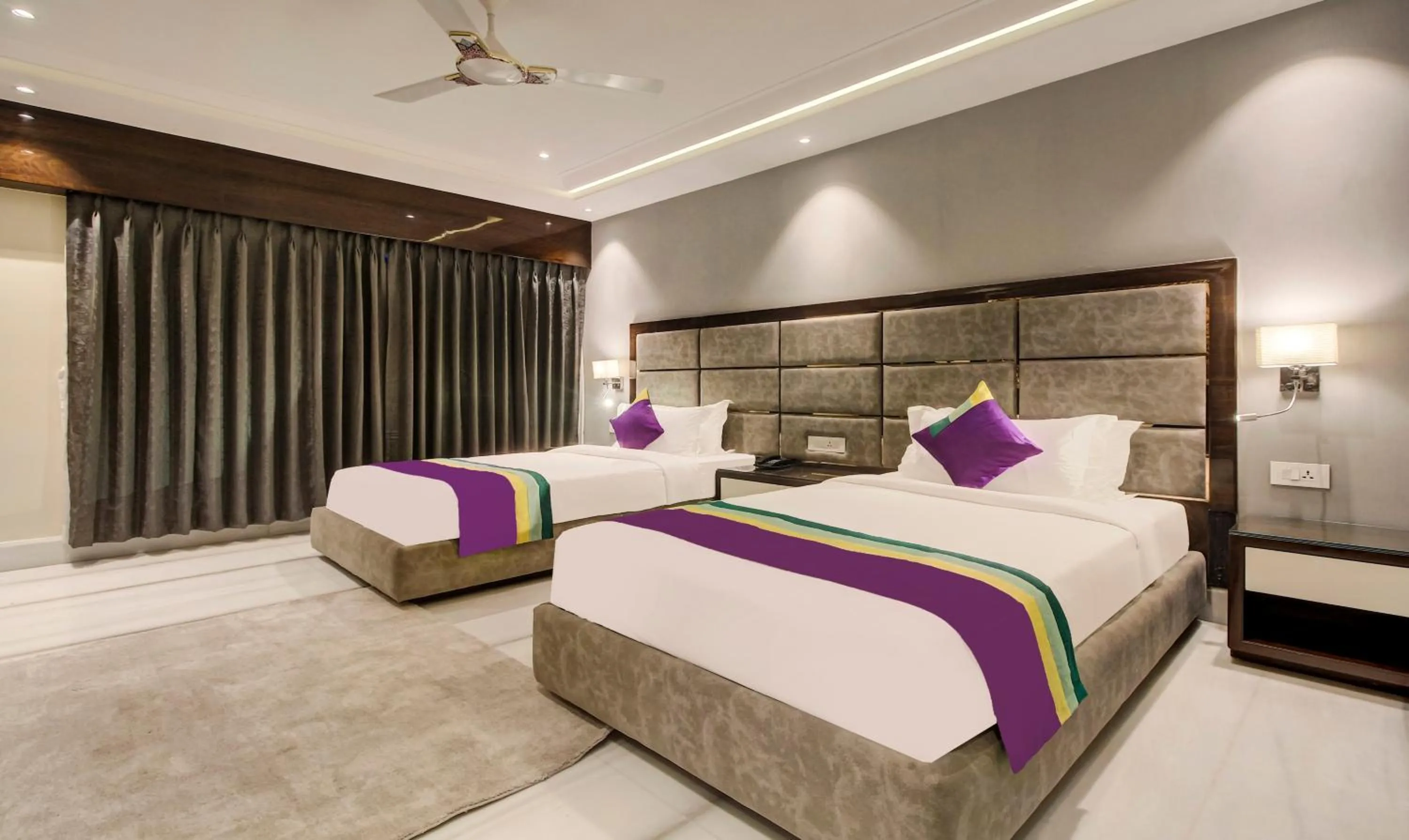 Bedroom, Bed in Treebo Premium Tahoora International