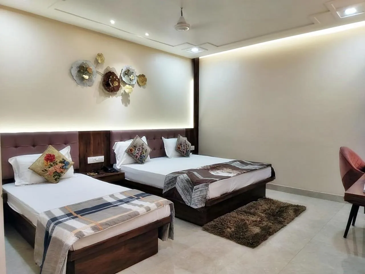 Bed in Hotel Luxuria