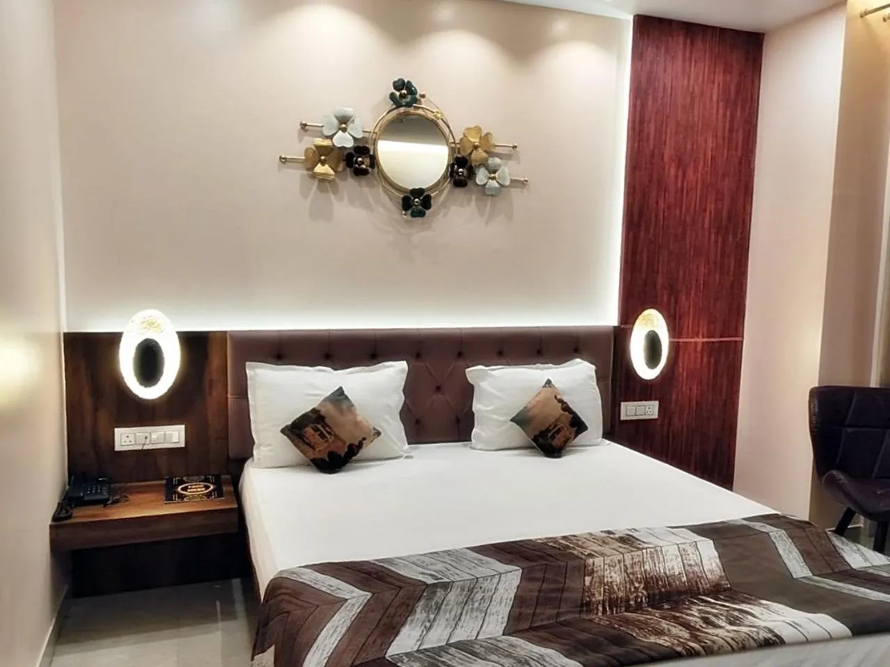 Bed in Hotel Luxuria