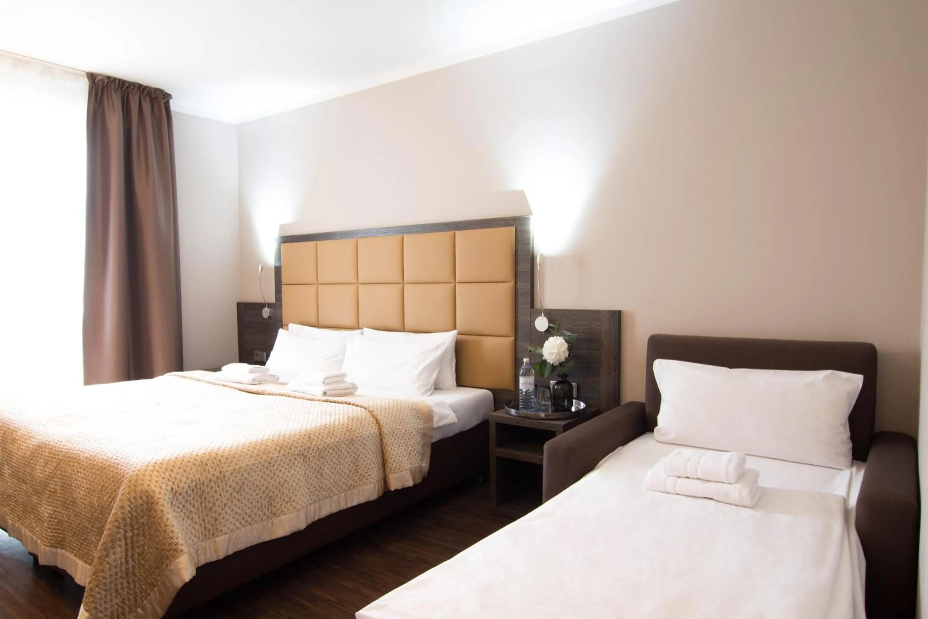 Photo of the whole room, Bed in Hotel Delta am Potsdamer Platz