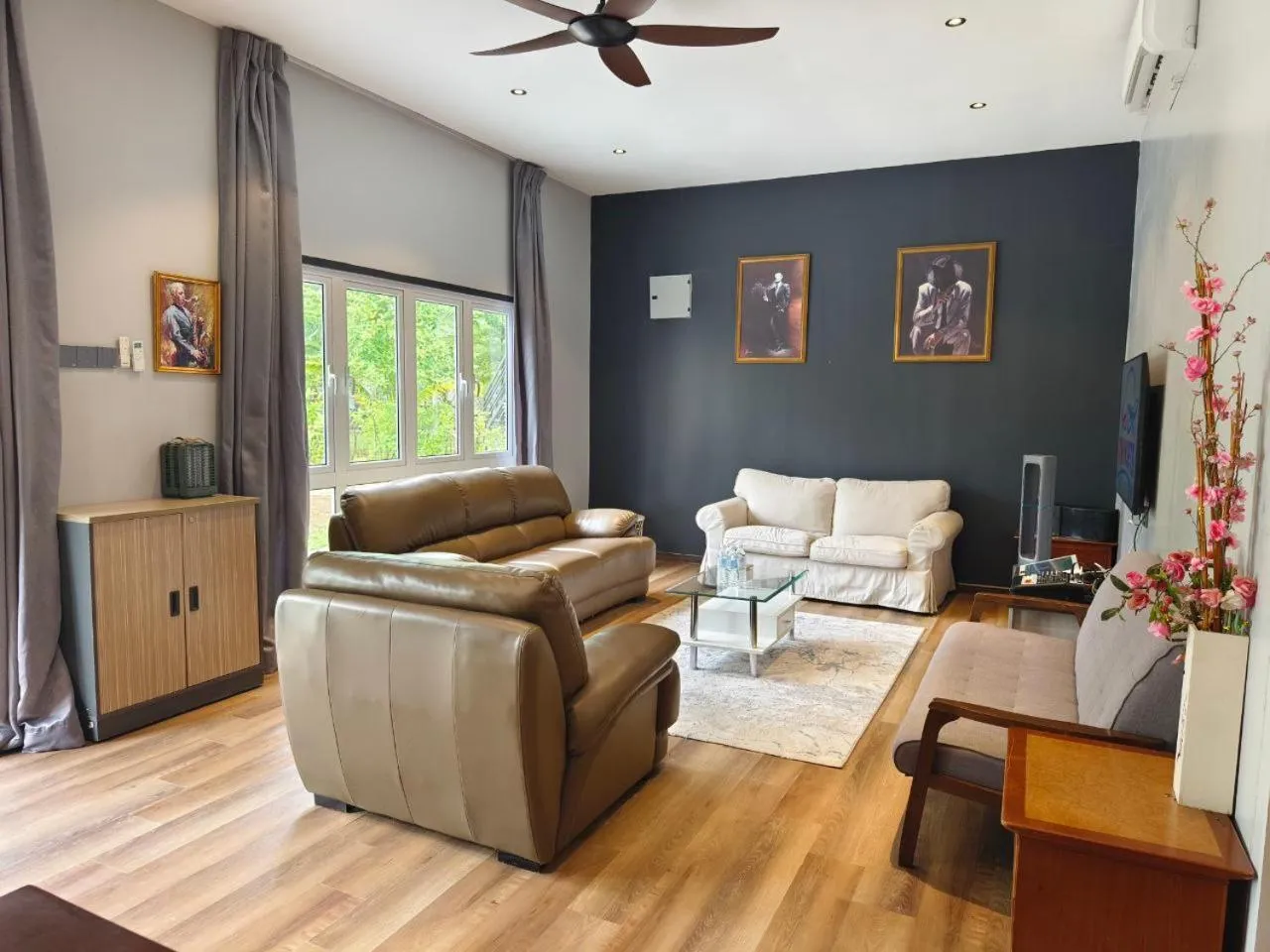 Living room in Twin Jets Resort