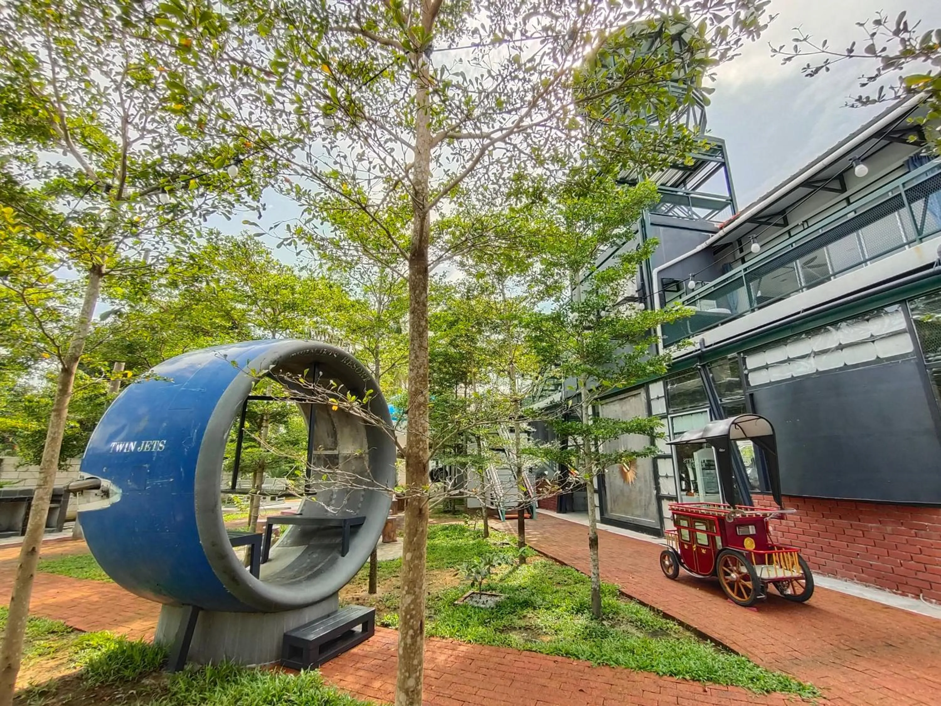 Garden view in Twin Jets Resort