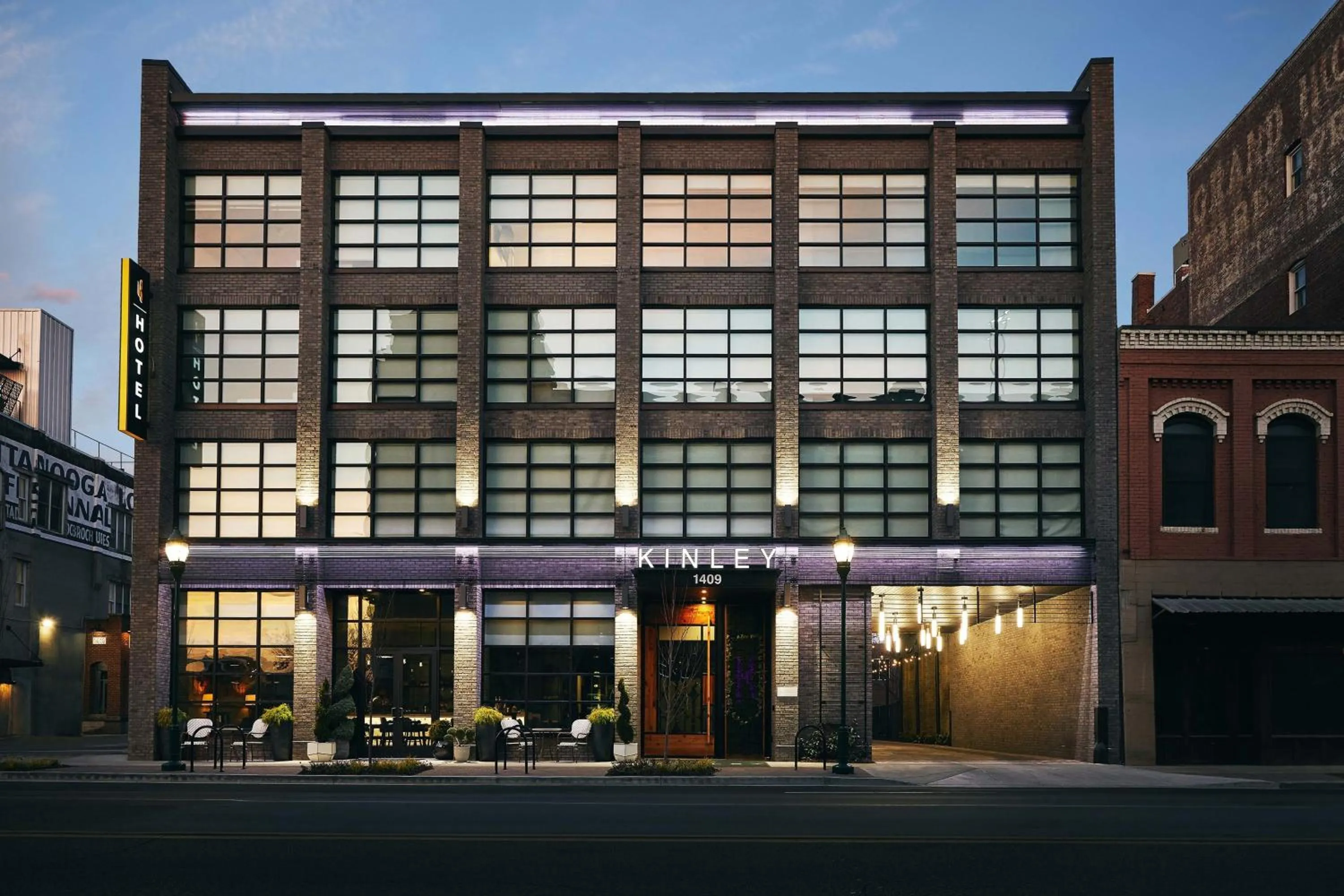 Property building in Kinley Chattanooga Southside, a Tribute Portfolio Hotel