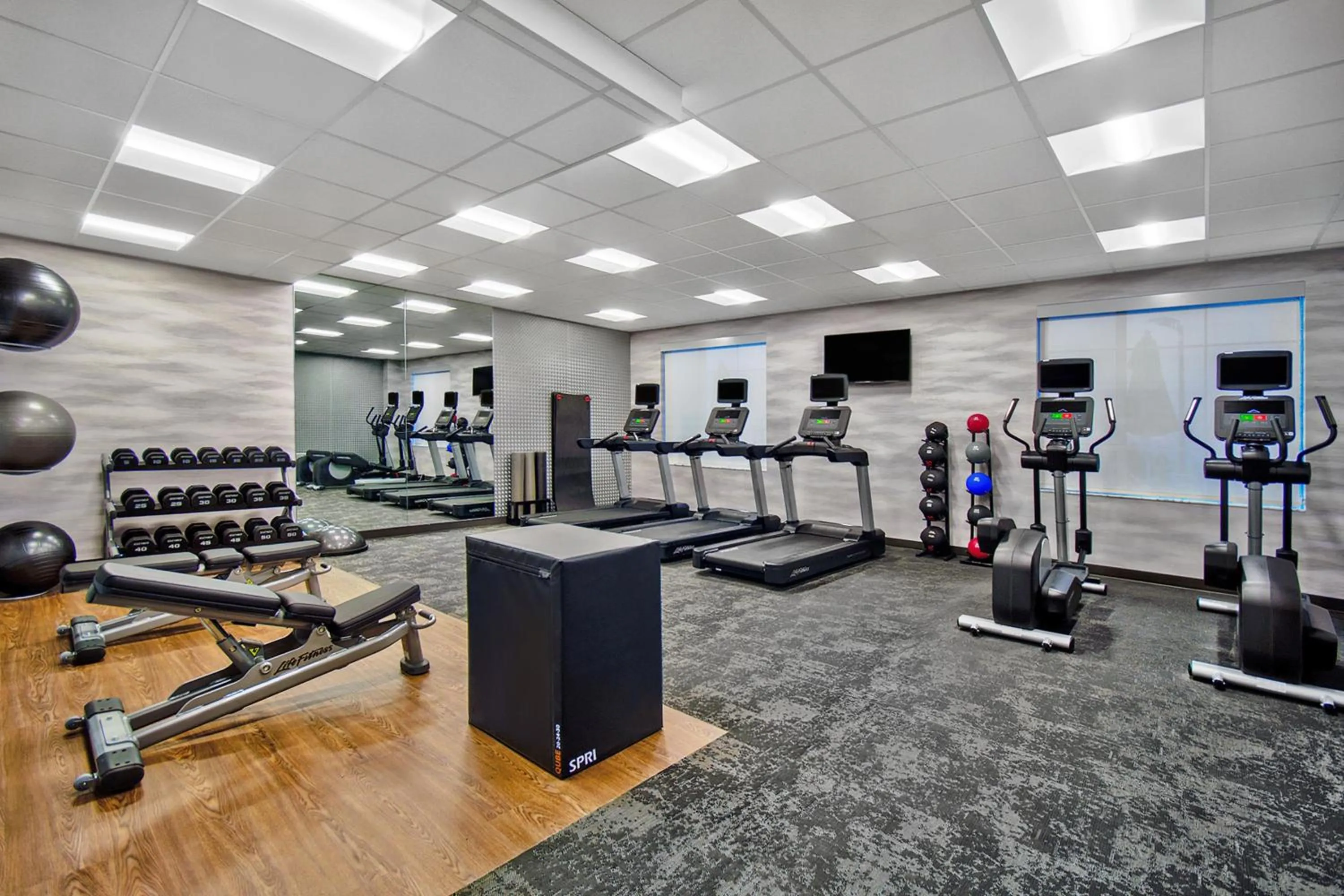Fitness centre/facilities in Fairfield by Marriott Inn & Suites Orlando at FLAMINGO CROSSINGS® Town Center