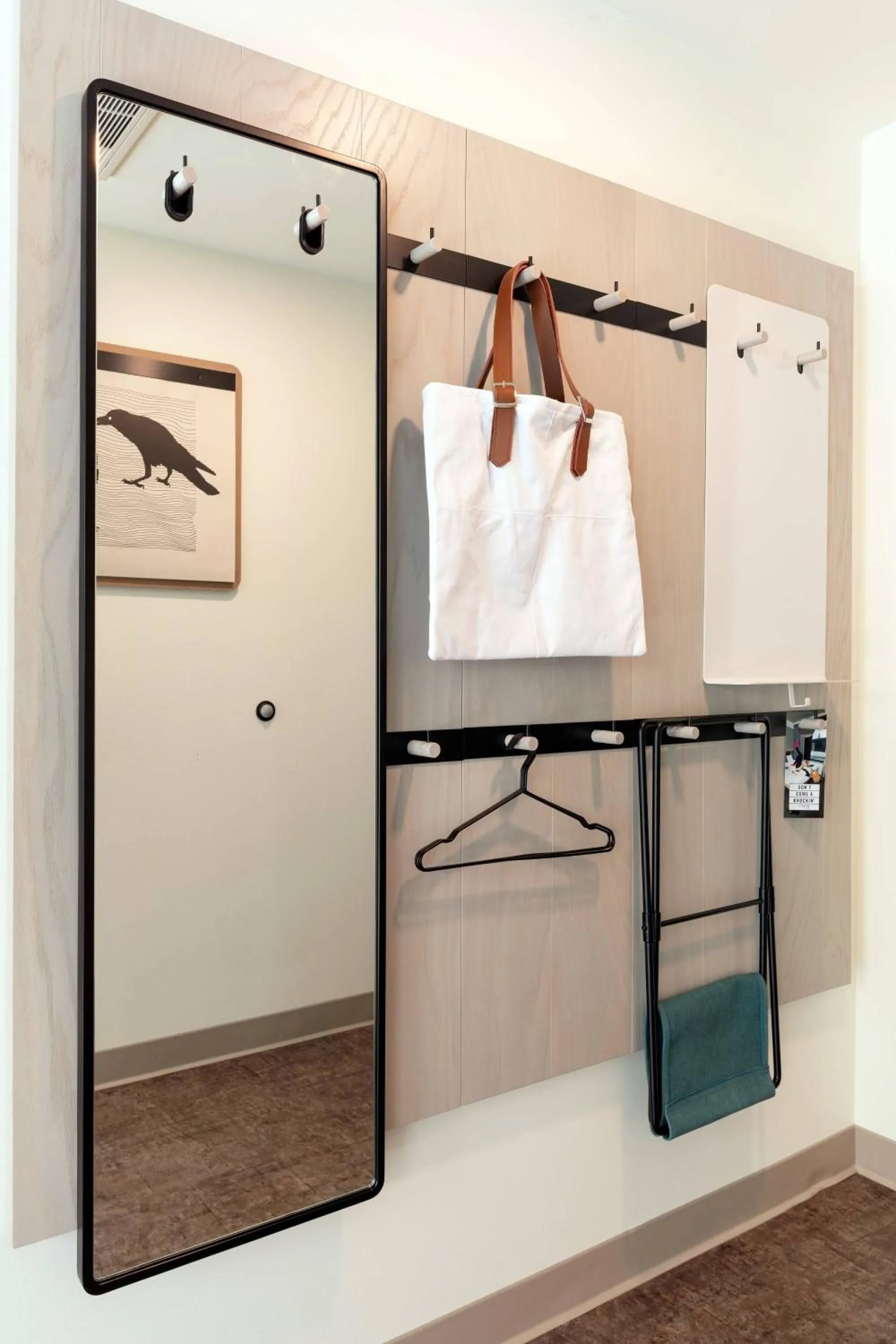 Photo of the whole room in Moxy Portland Downtown