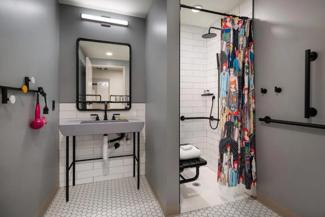 Moxy Portland Downtown