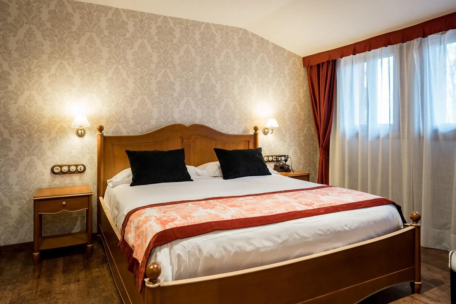 Bedroom, Bed in Hotel Sant Bernat