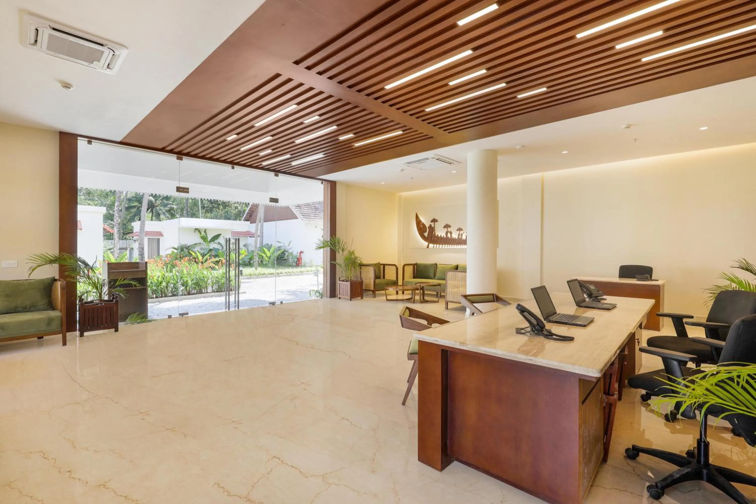 Lobby or reception in Club Mahindra Arookutty, Alleppey