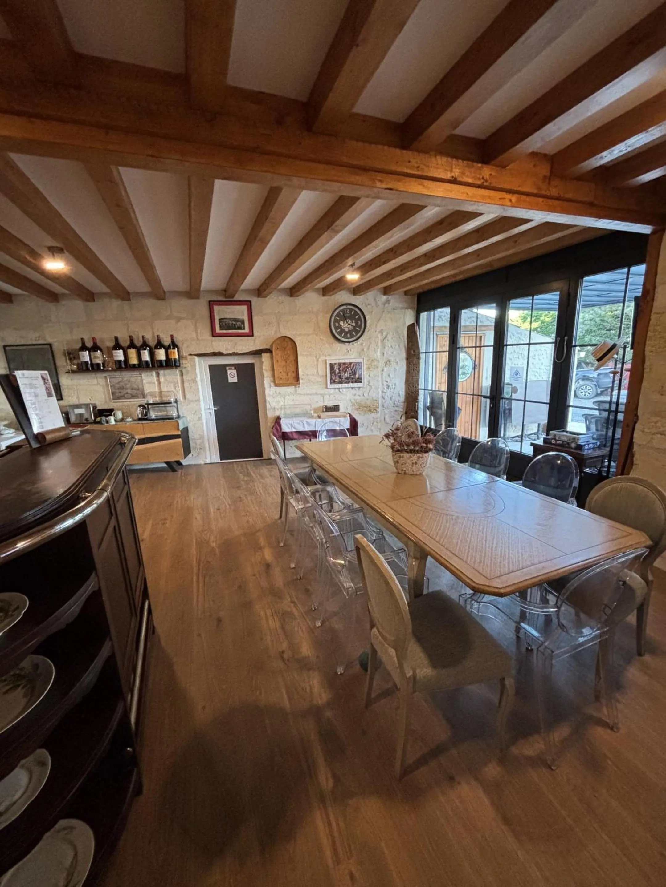 Dining area in LA MAISON JEROBOAM