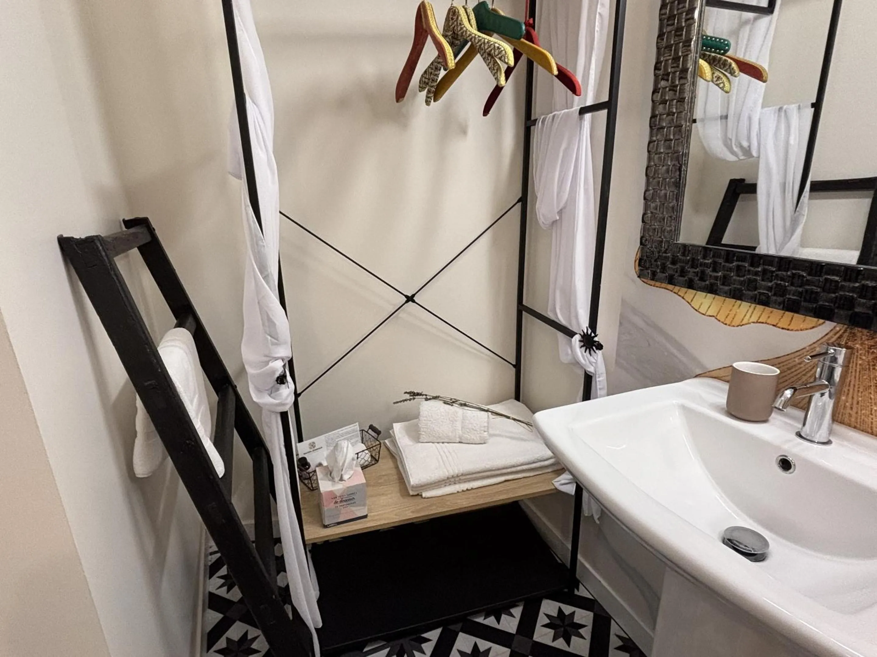 Bathroom in LA MAISON JEROBOAM