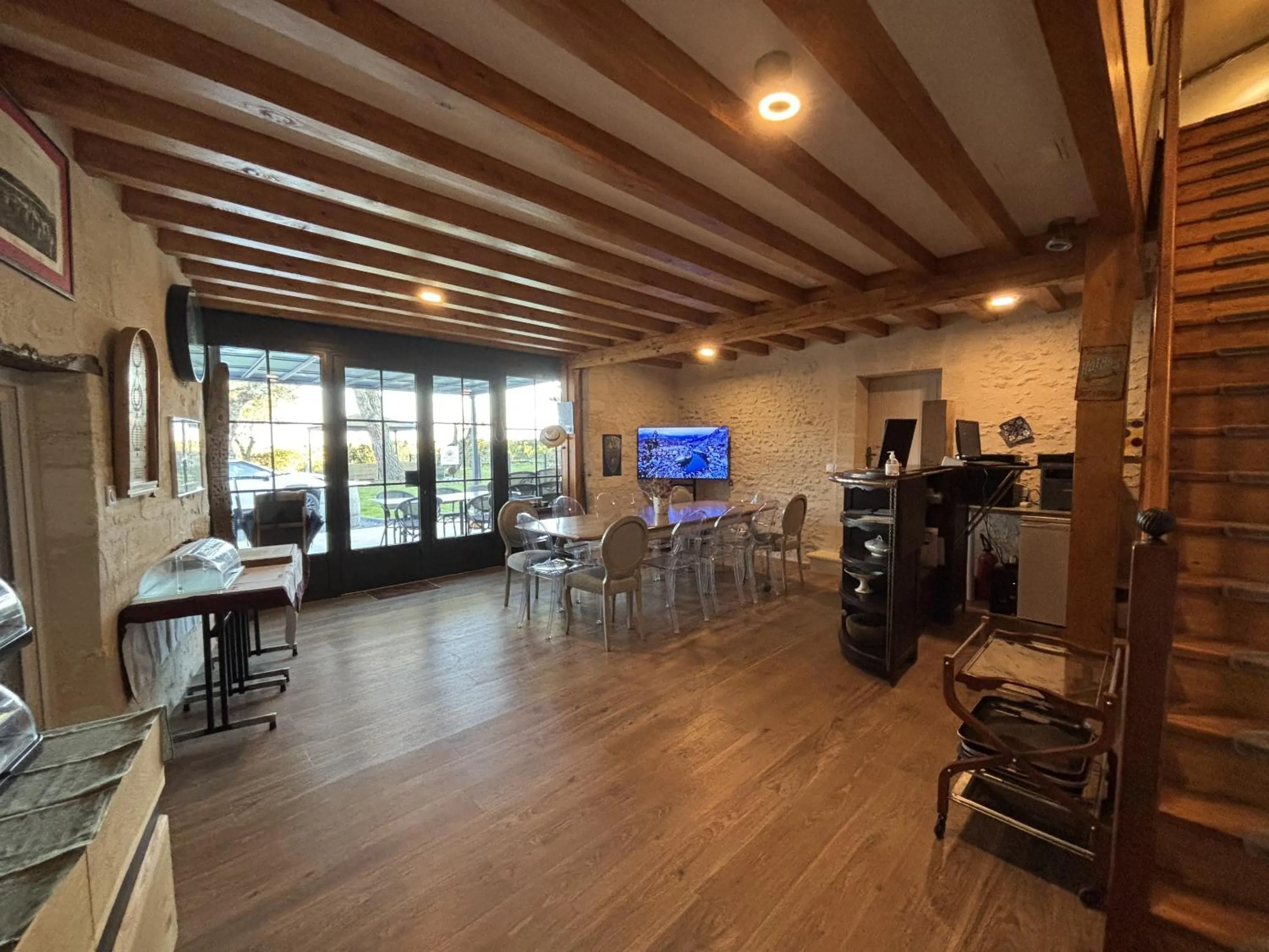 Dining area in LA MAISON JEROBOAM