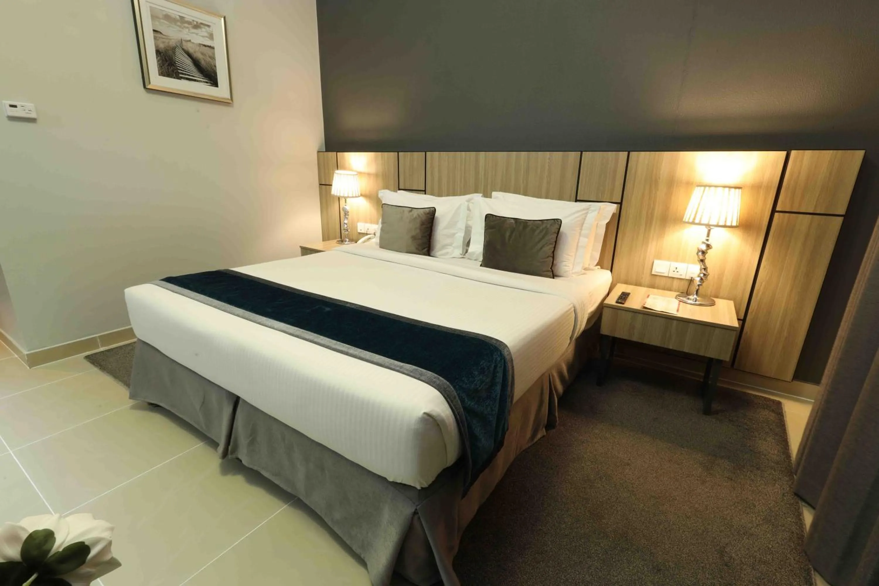 Bedroom, Bed in Fortis Hotel Fujairah