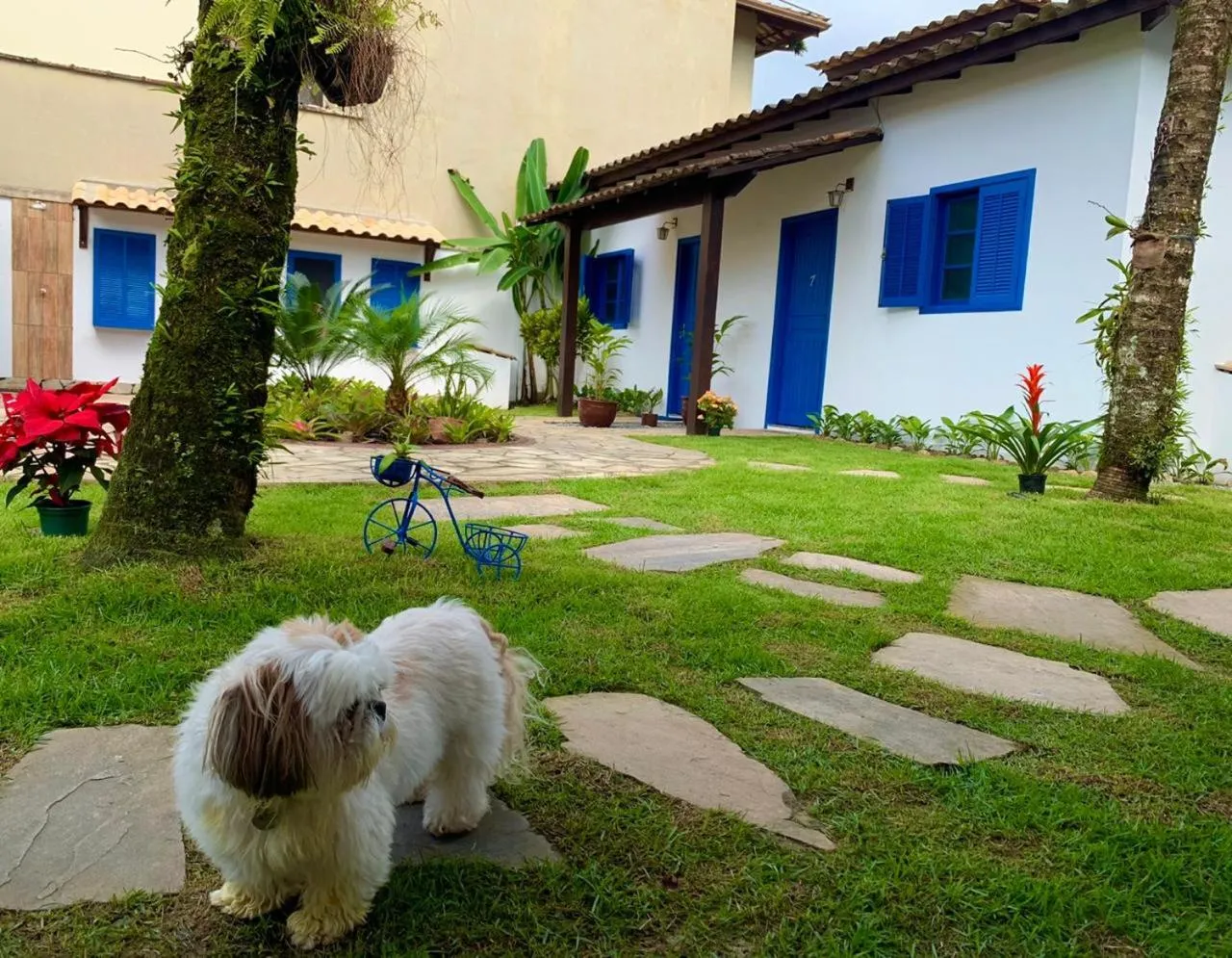 Property building in Suítes Curta Paraty, Família e PETs