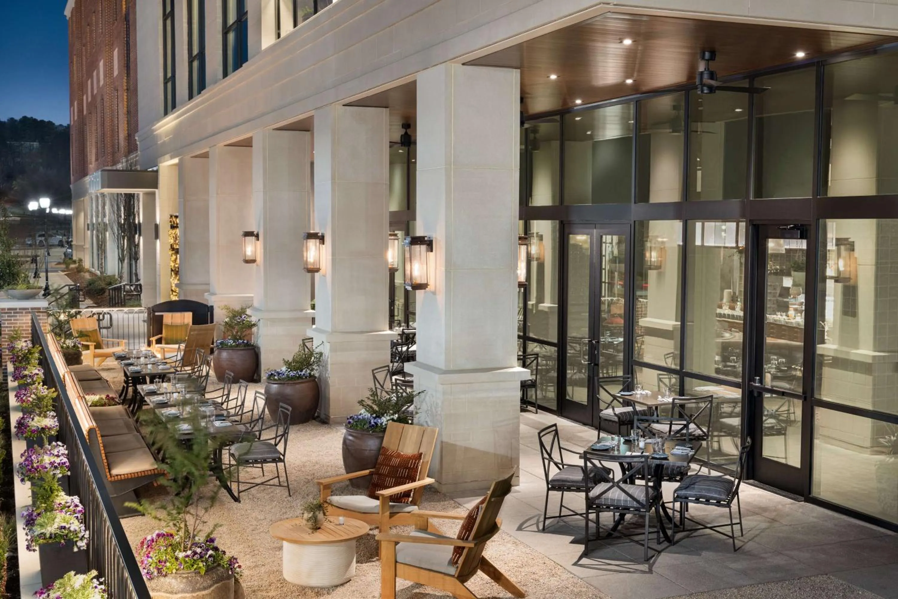 Restaurant/places to eat in Valley Hotel Homewood Birmingham - Curio Collection By Hilton