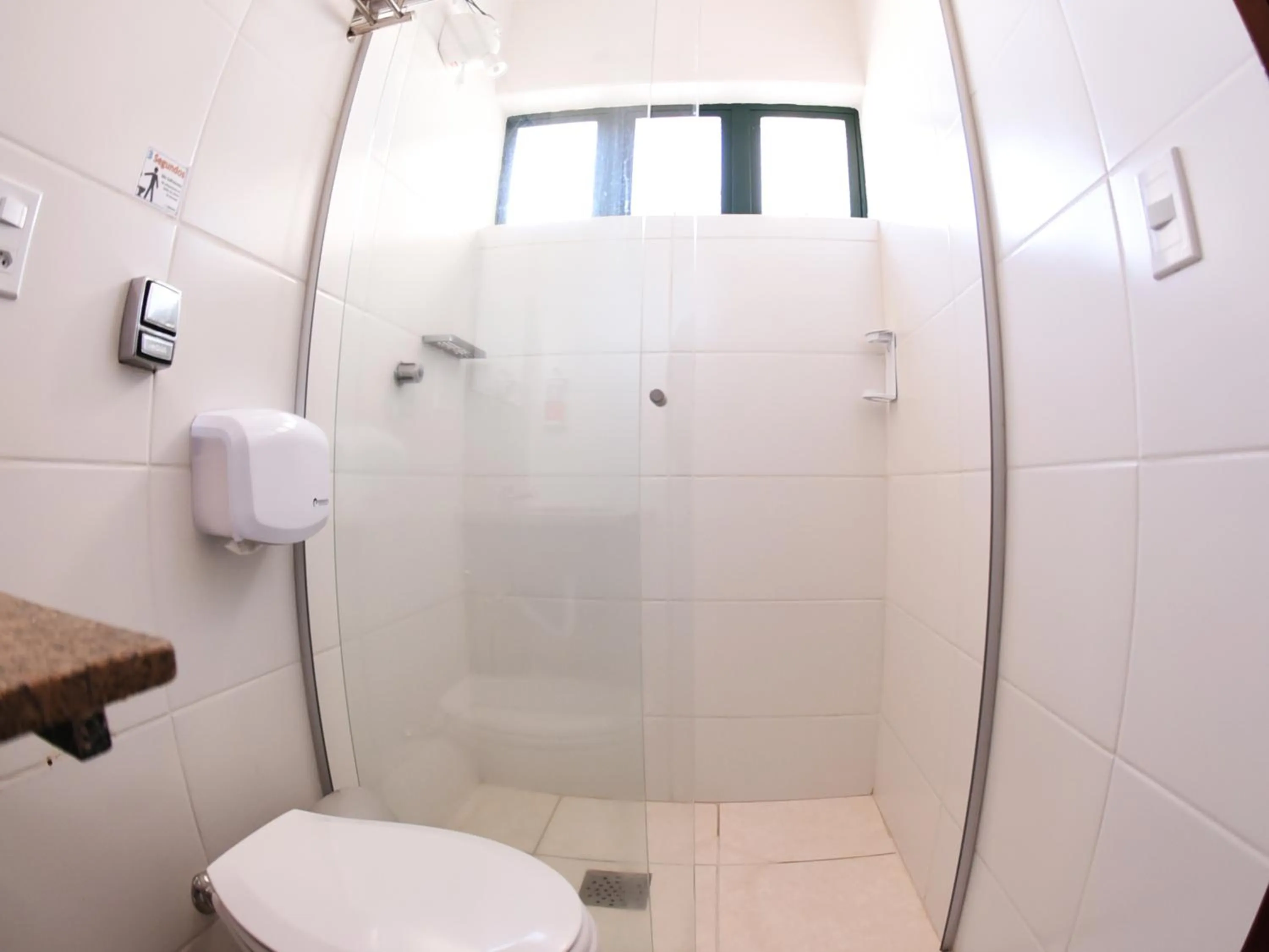 Bathroom in Limeira Plaza Hotel