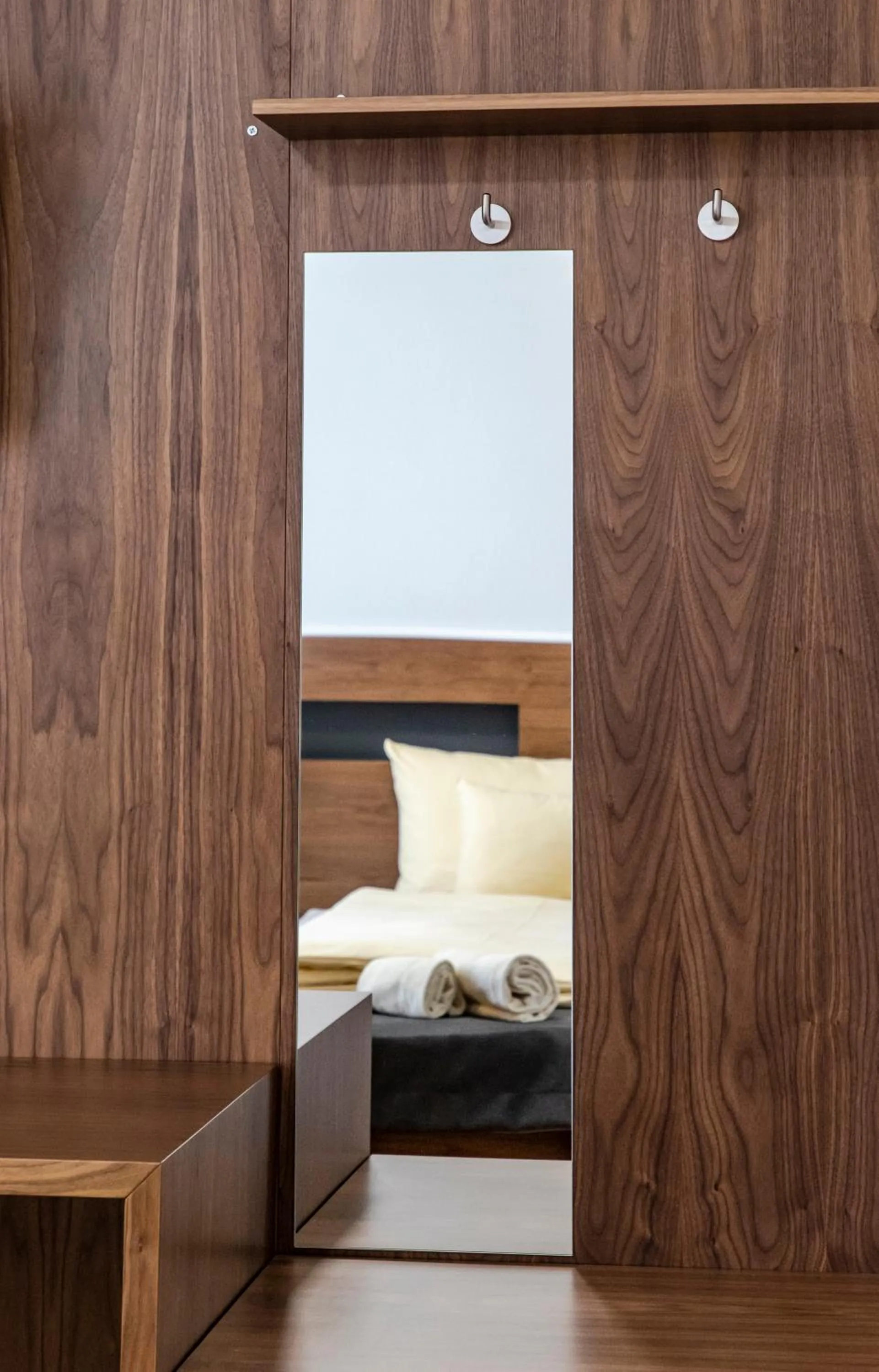 Bed in Hotel JÄGERHAUS in Singen am Hohentwiel