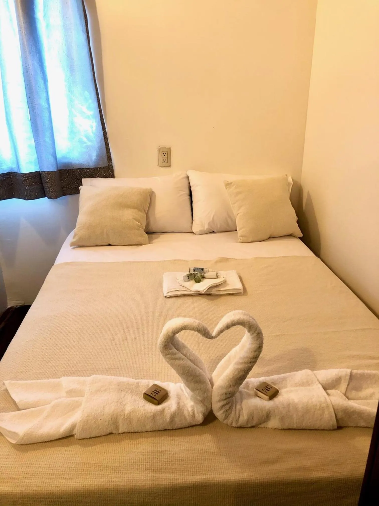 Bed in Papitos Bacalar Hotel and Marina