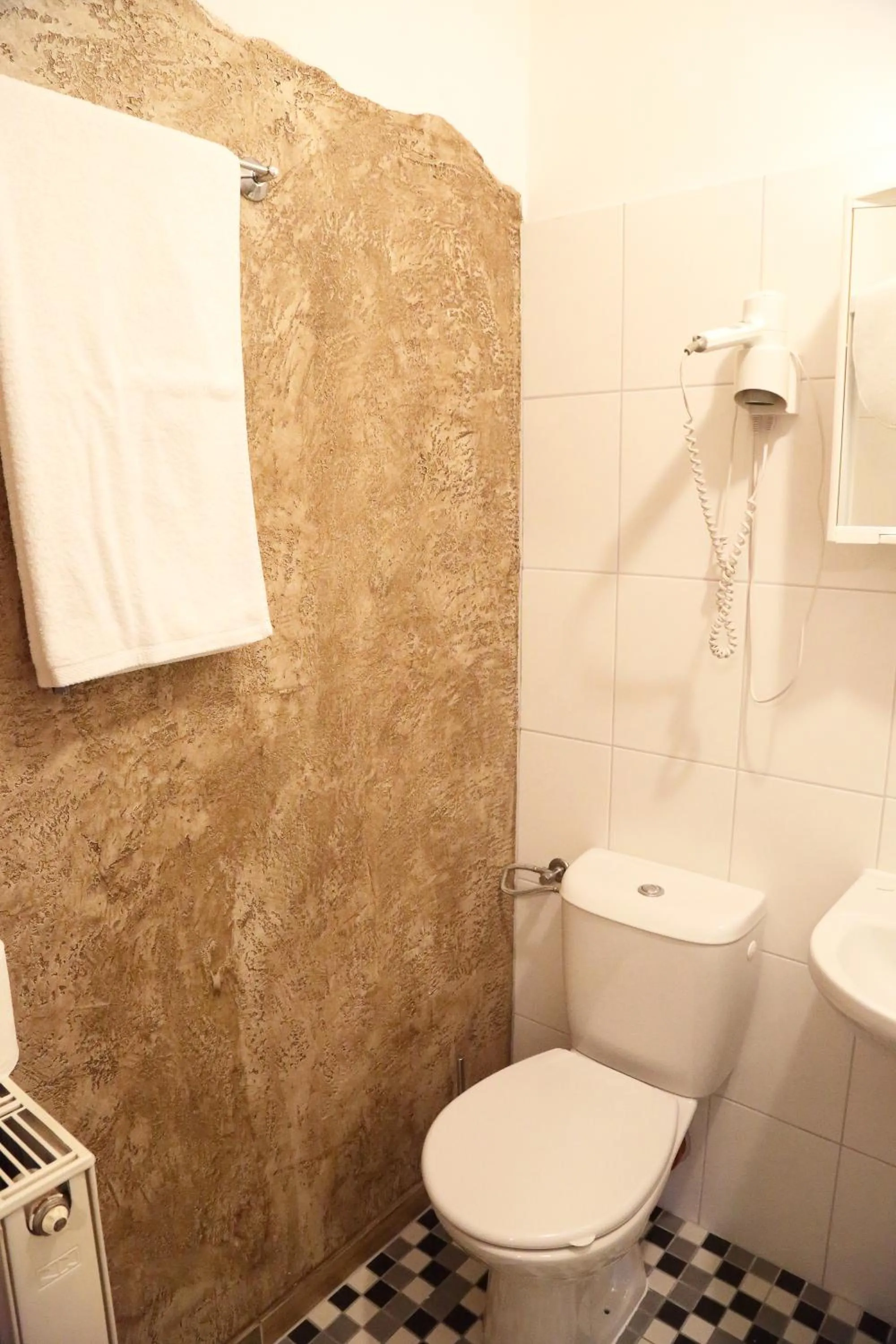 Bathroom in Gästehaus zum Surgrund