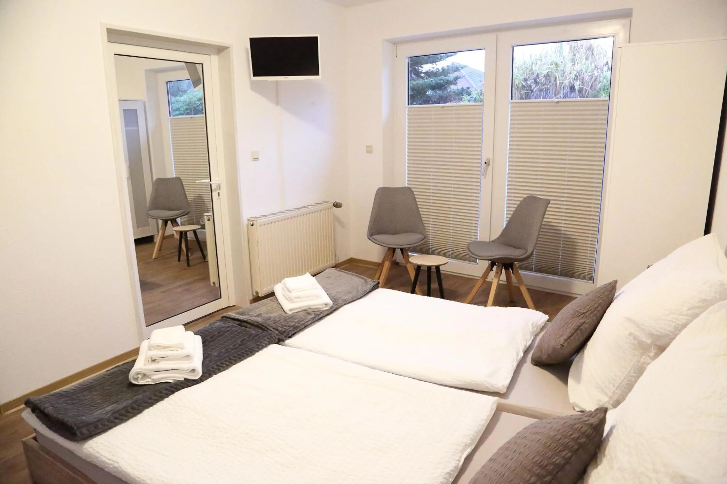 Bed in Gästehaus zum Surgrund