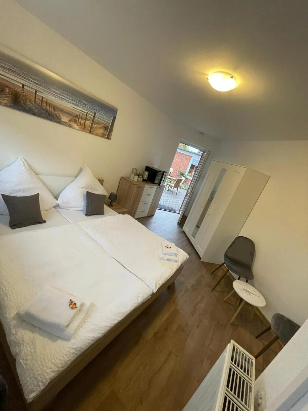 Bed in Gästehaus zum Surgrund