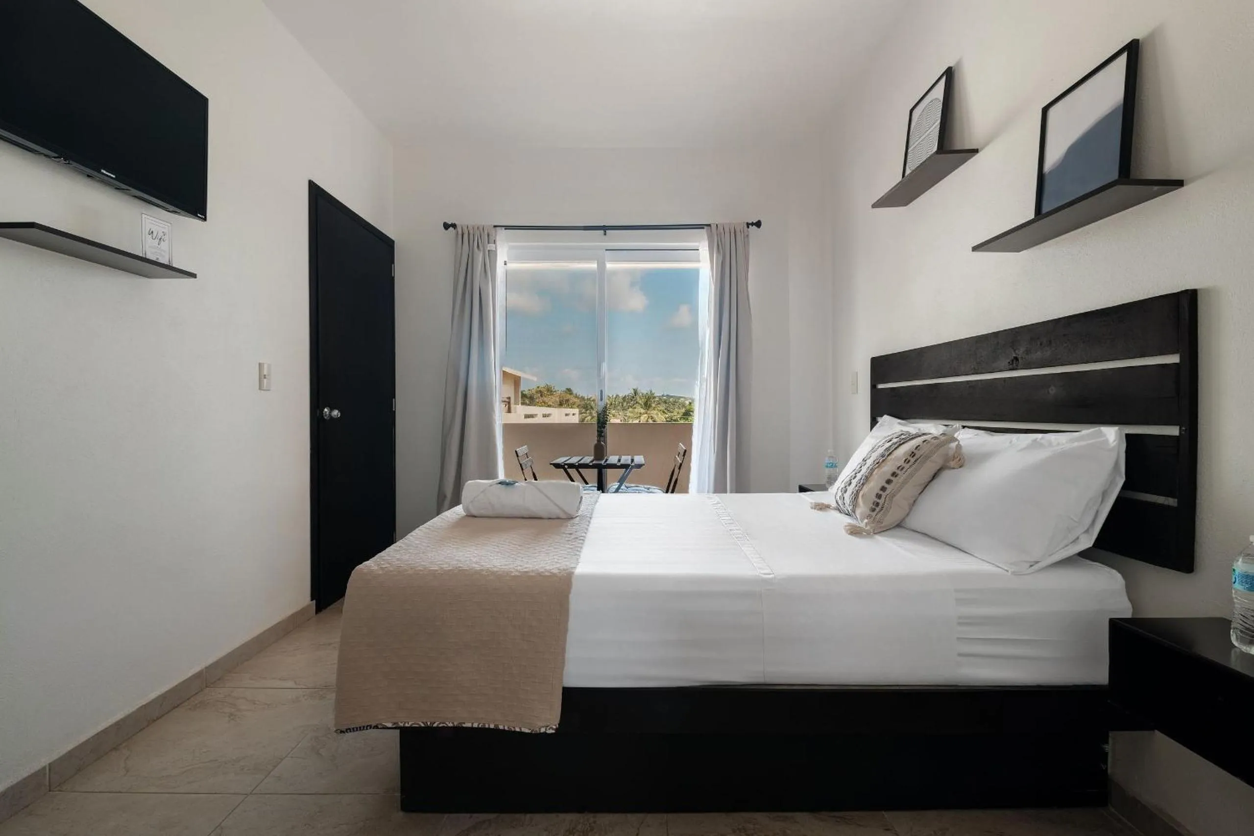 Bed in La Aurora Puerto Escondido