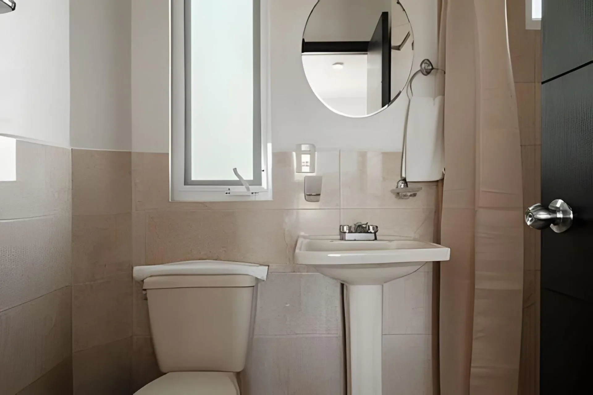 Toilet in La Aurora Puerto Escondido