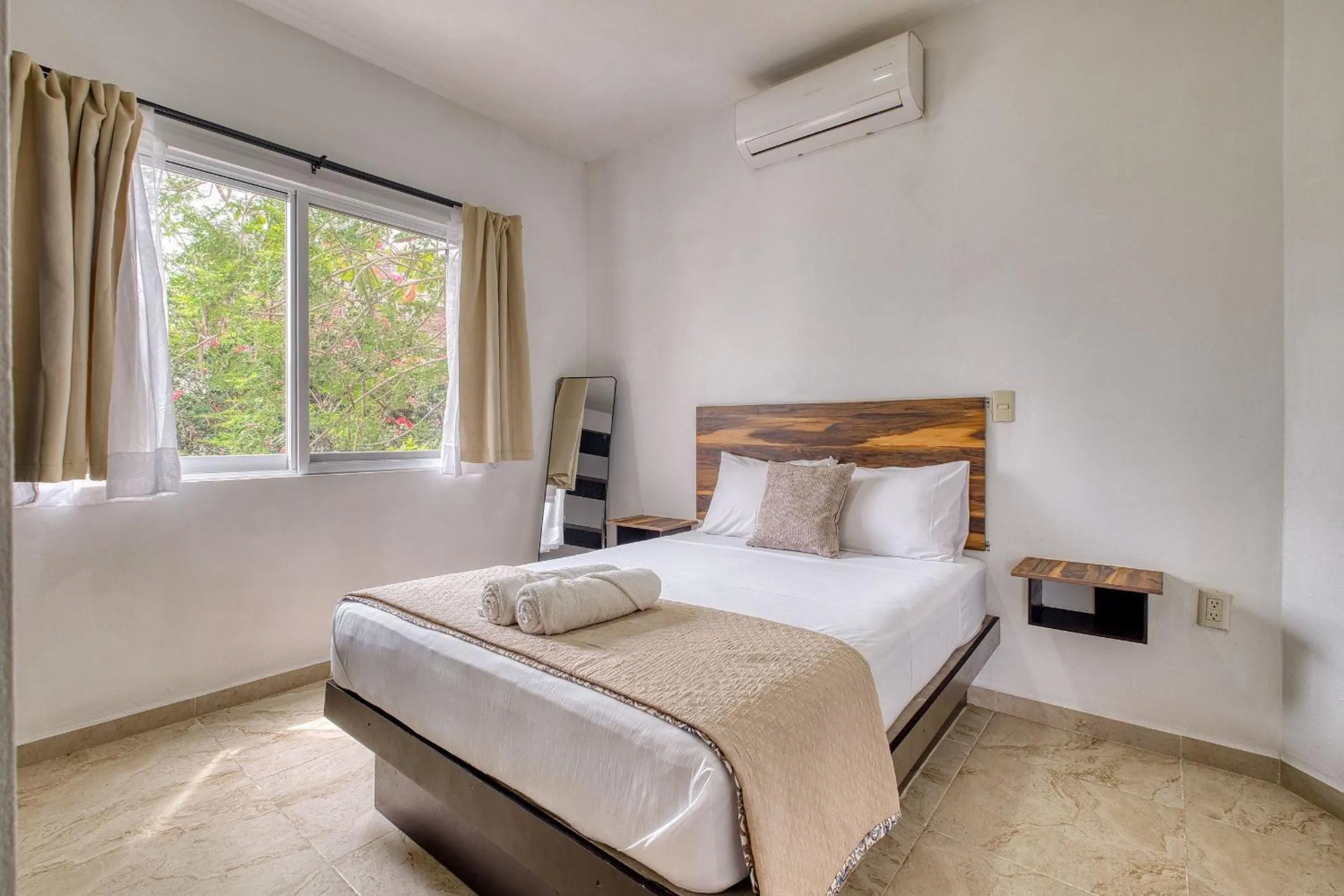 Bed in La Aurora Puerto Escondido