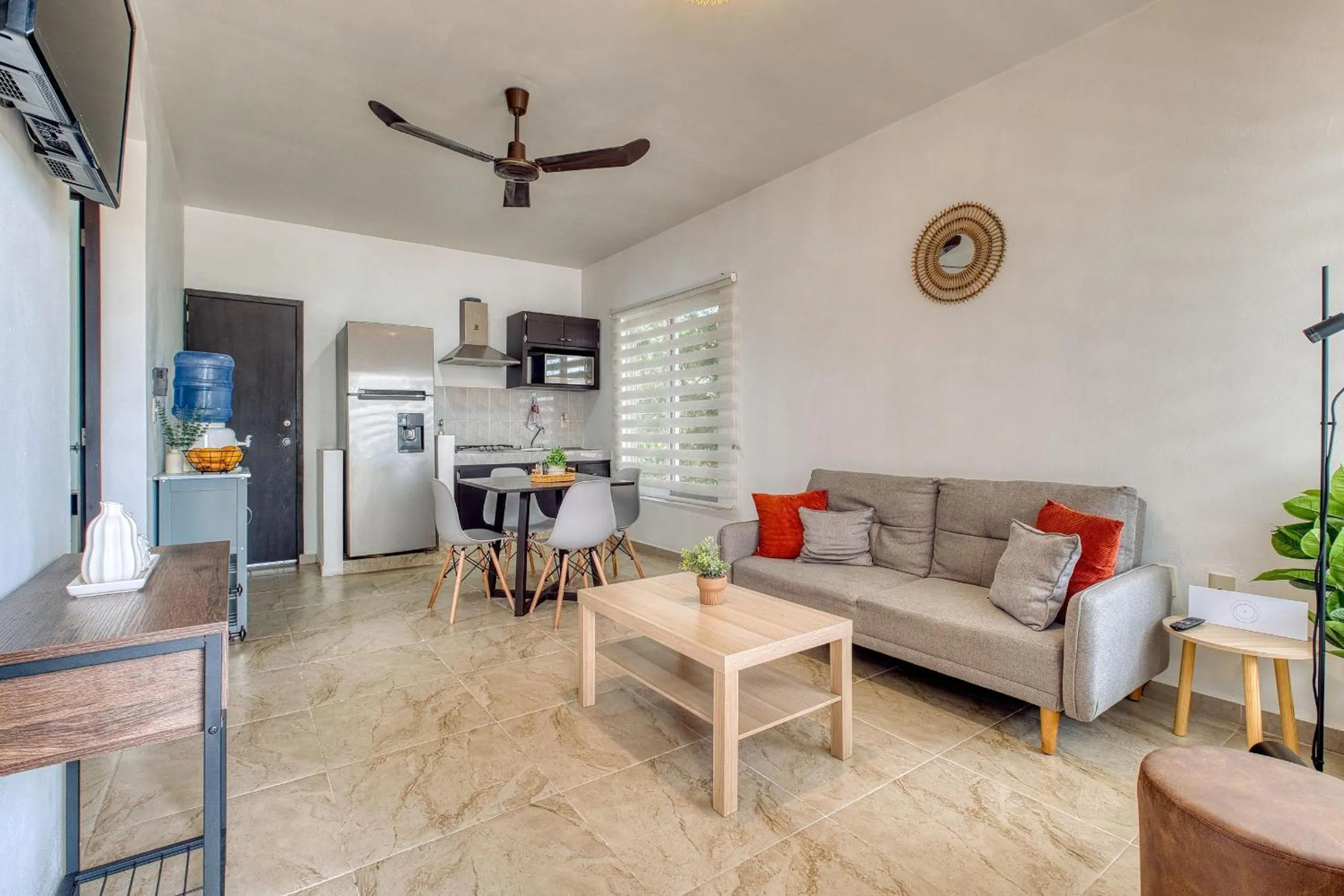 Communal lounge/ TV room in La Aurora Puerto Escondido