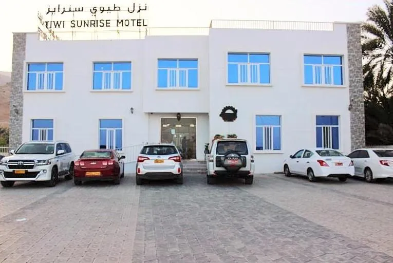 Property building in Tiwi Sunrise