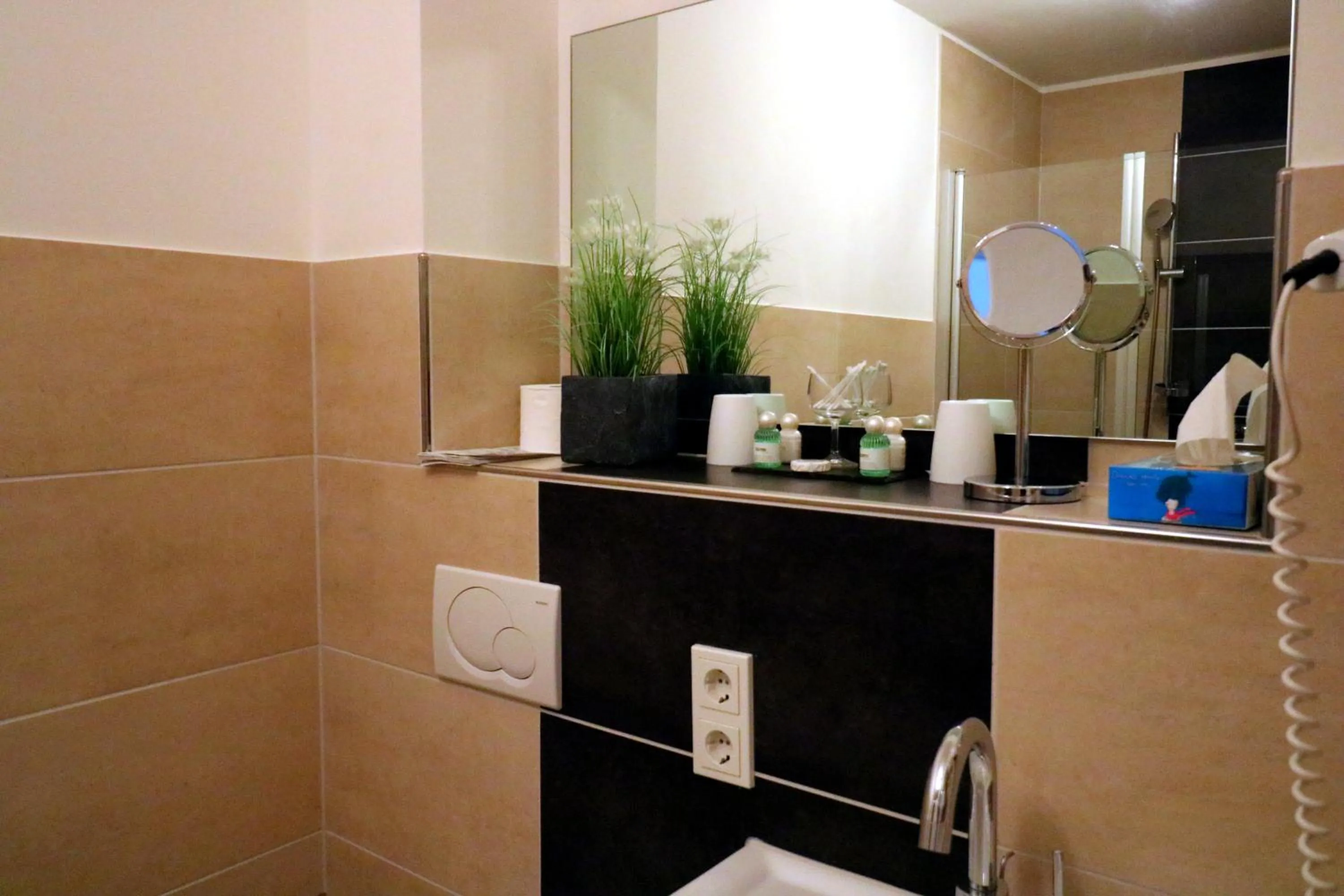 Bathroom in Christiana's Wein & Art Hotel