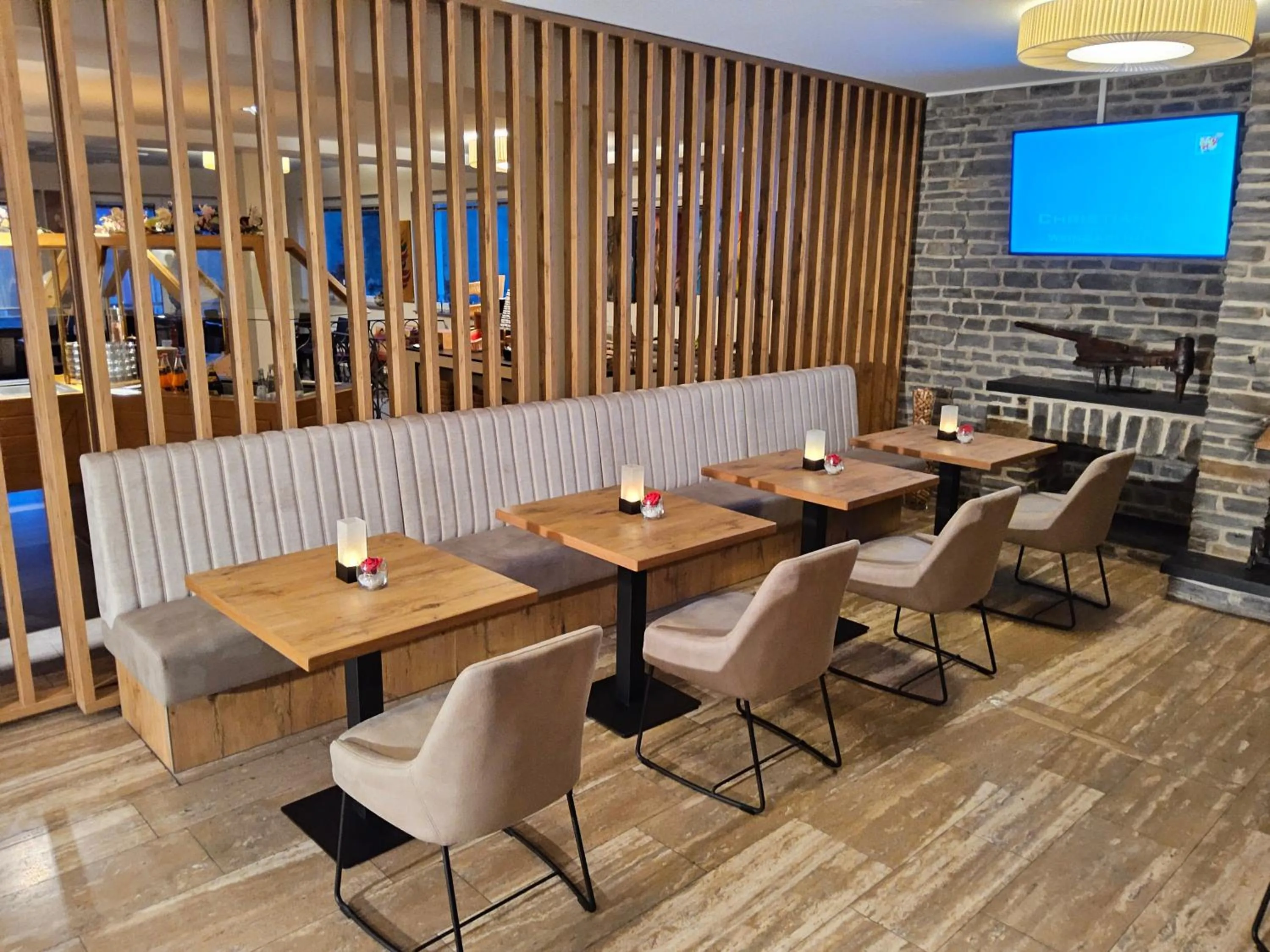 Lounge or bar in Christiana's Wein & Art Hotel