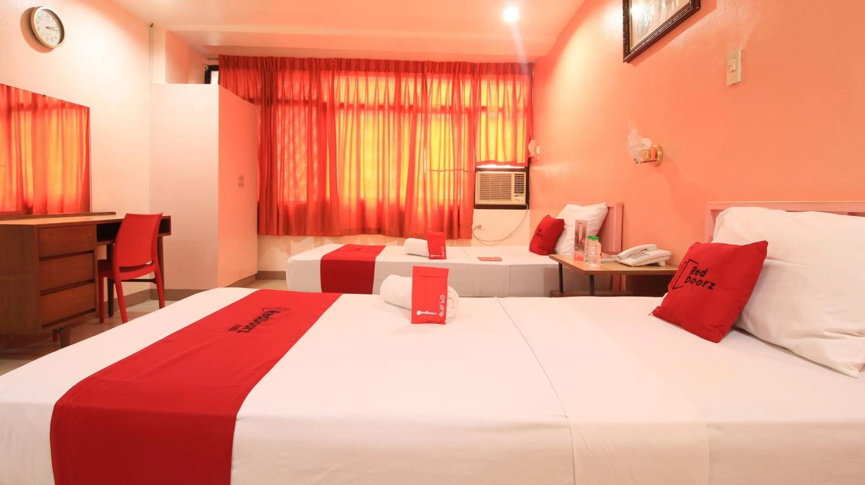 Bed in RedDoorz Plus @ Chinatown Binondo