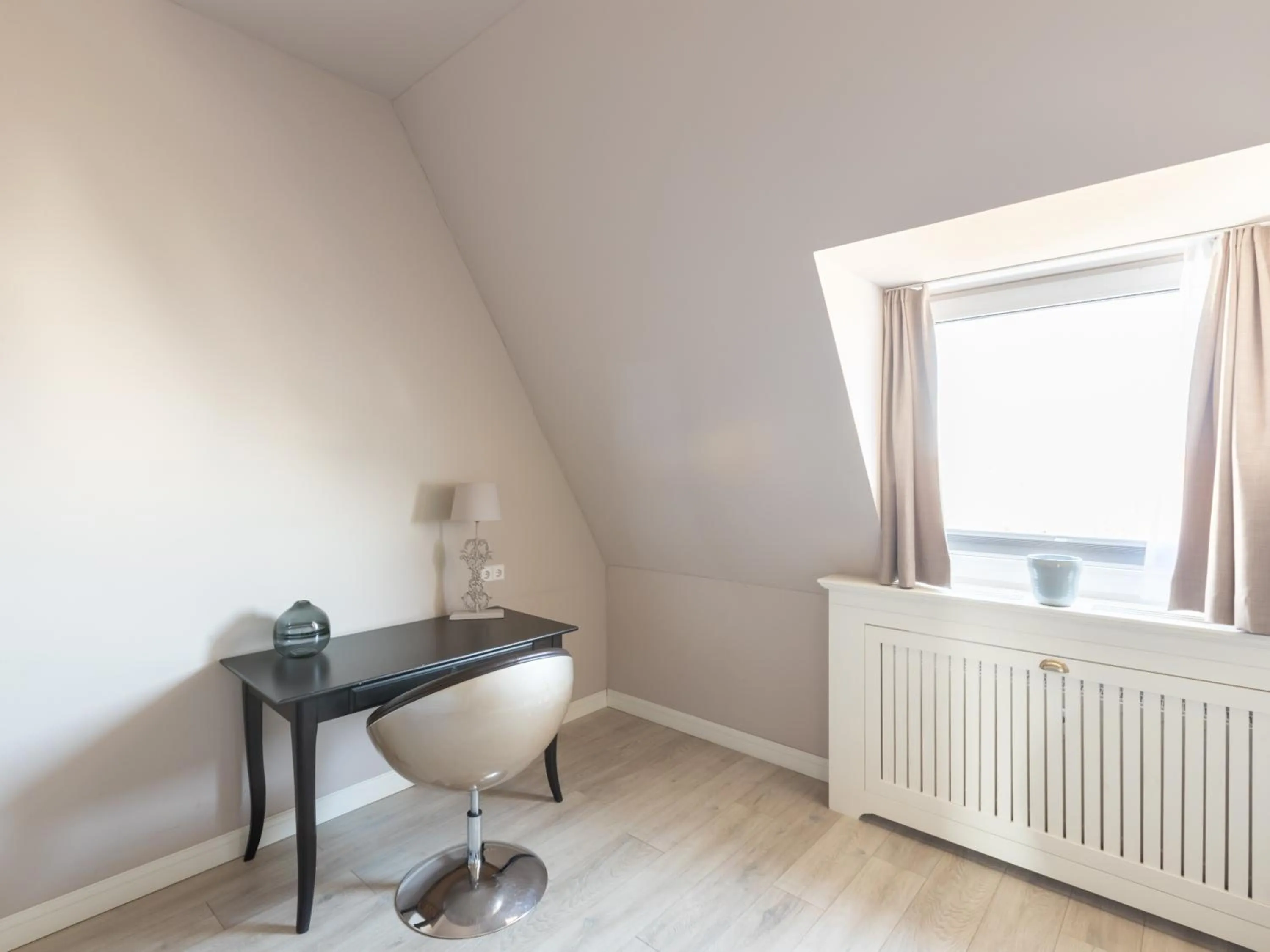 Living room in Limehome Berlin Chausseestraße