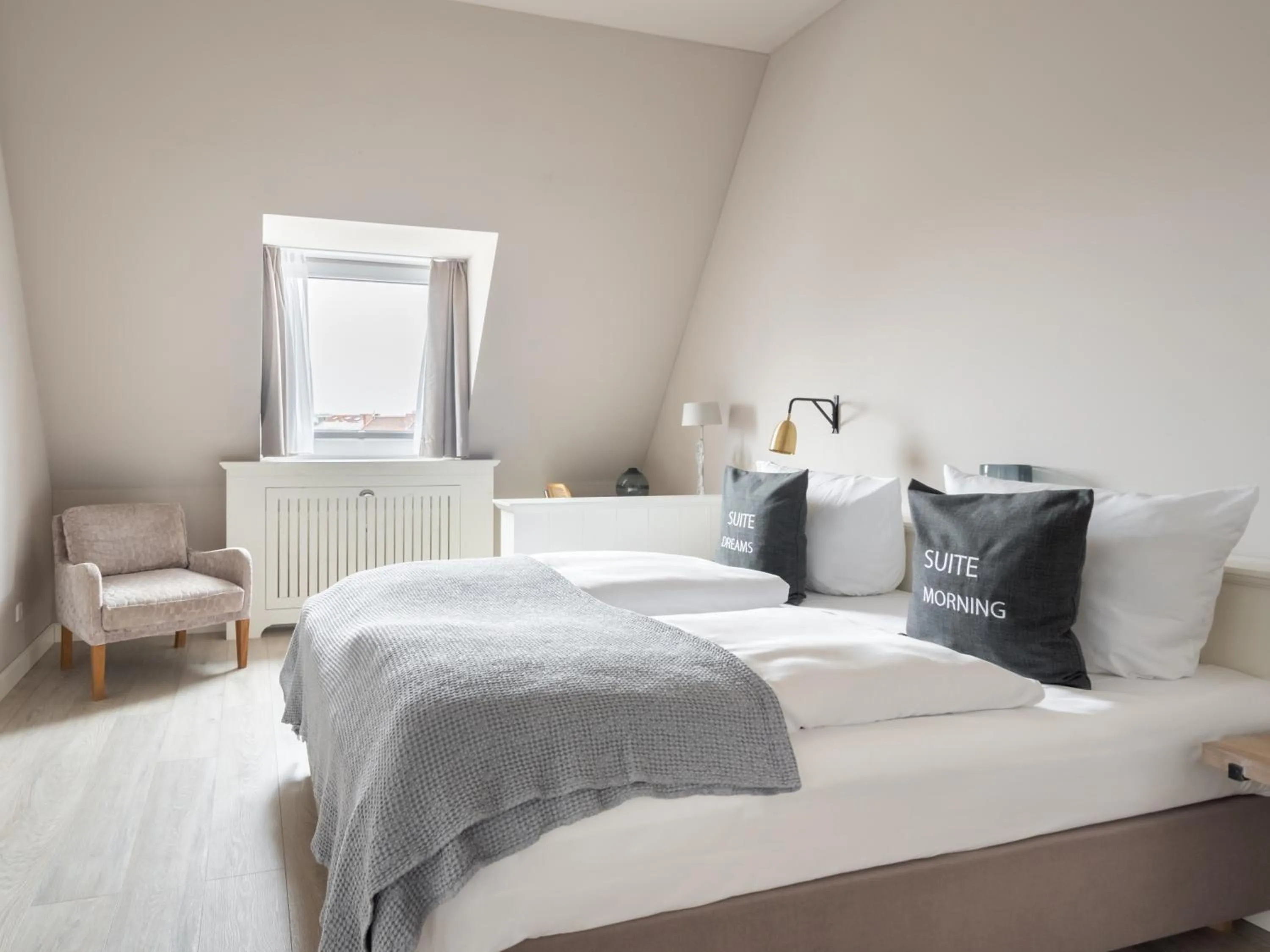 Bed in Limehome Berlin Chausseestraße