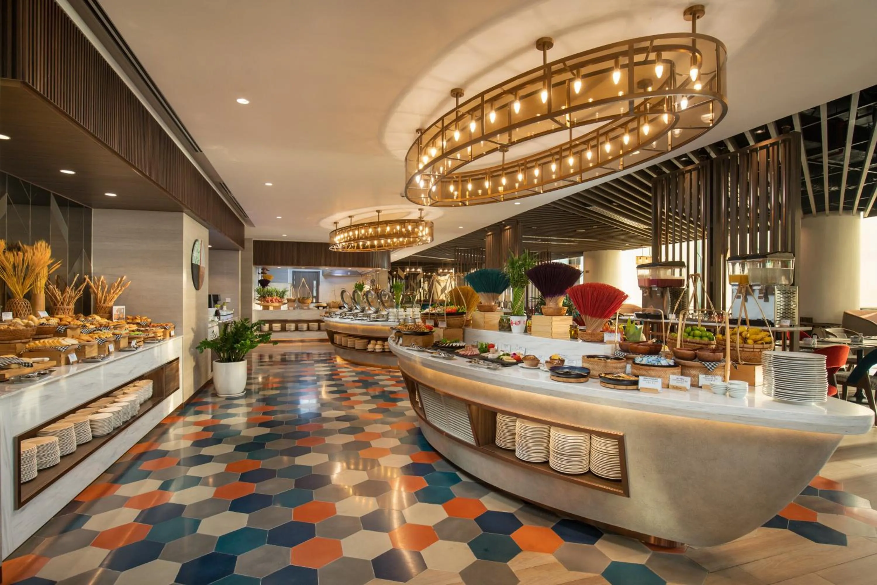 Restaurant/places to eat in Radisson Hotel Danang