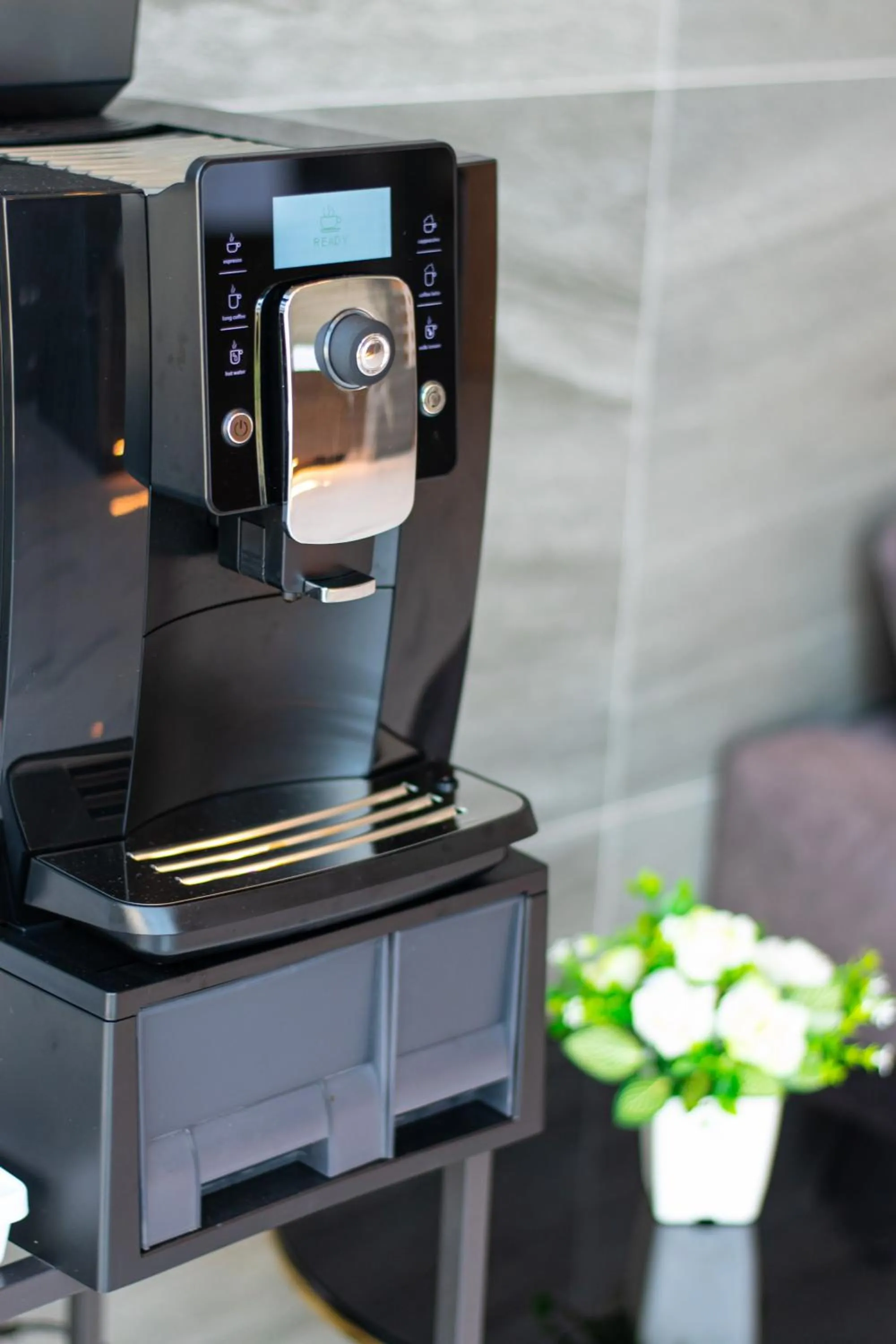 Coffee/tea facilities in Matini Premium @ Klong 1