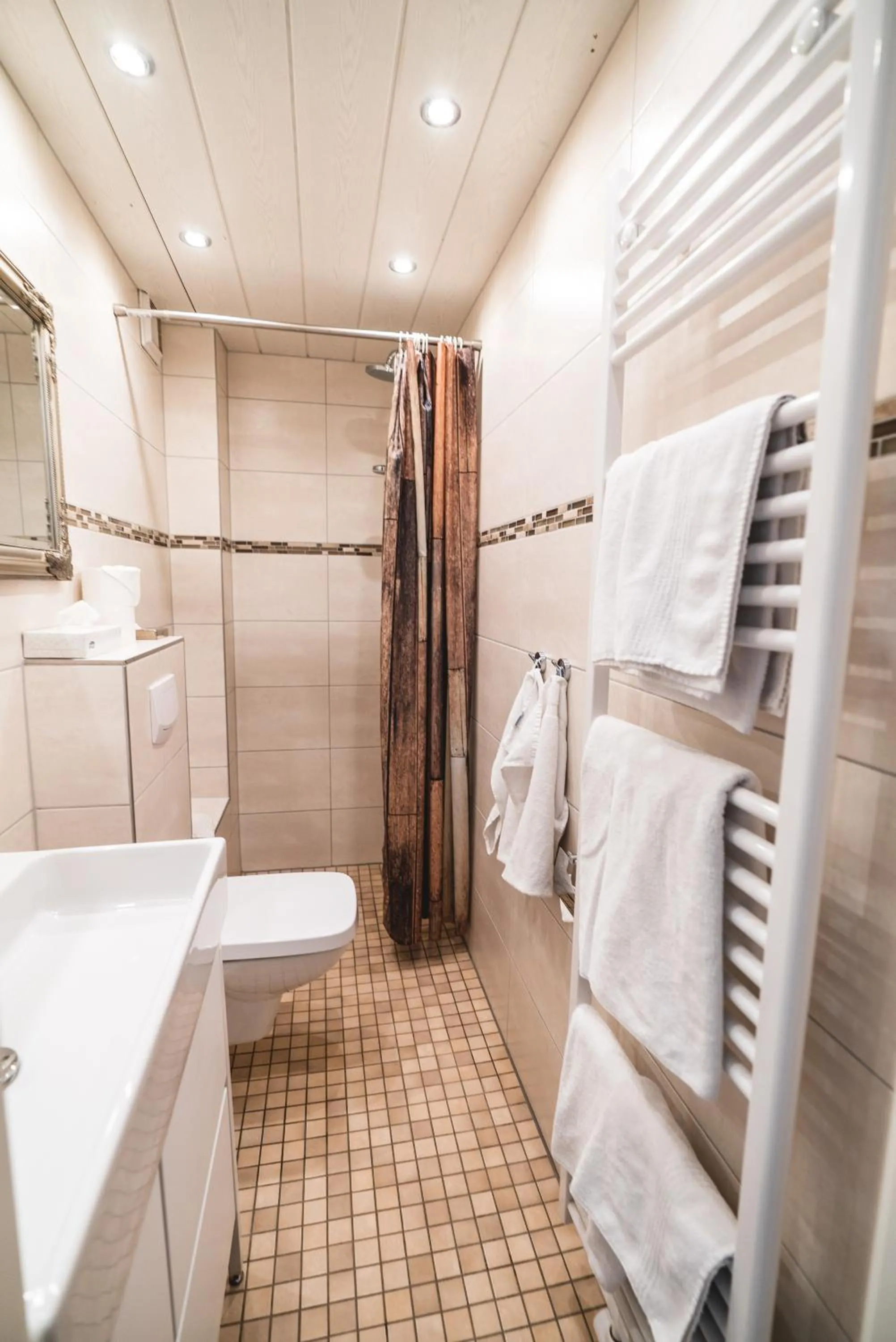 Bathroom in Landhotel Villa Foresta
