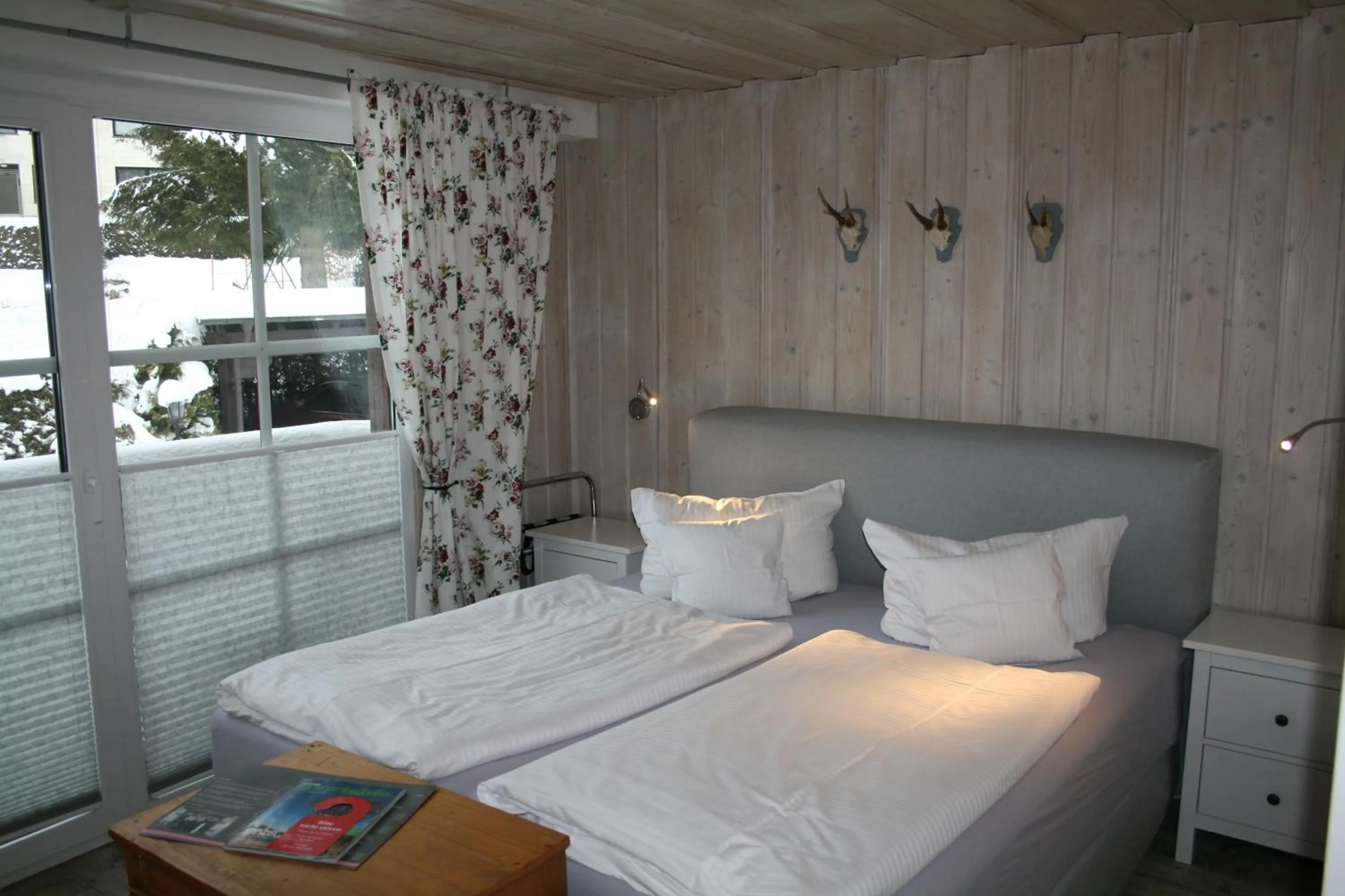 Photo of the whole room, Bed in Landhotel Villa Foresta