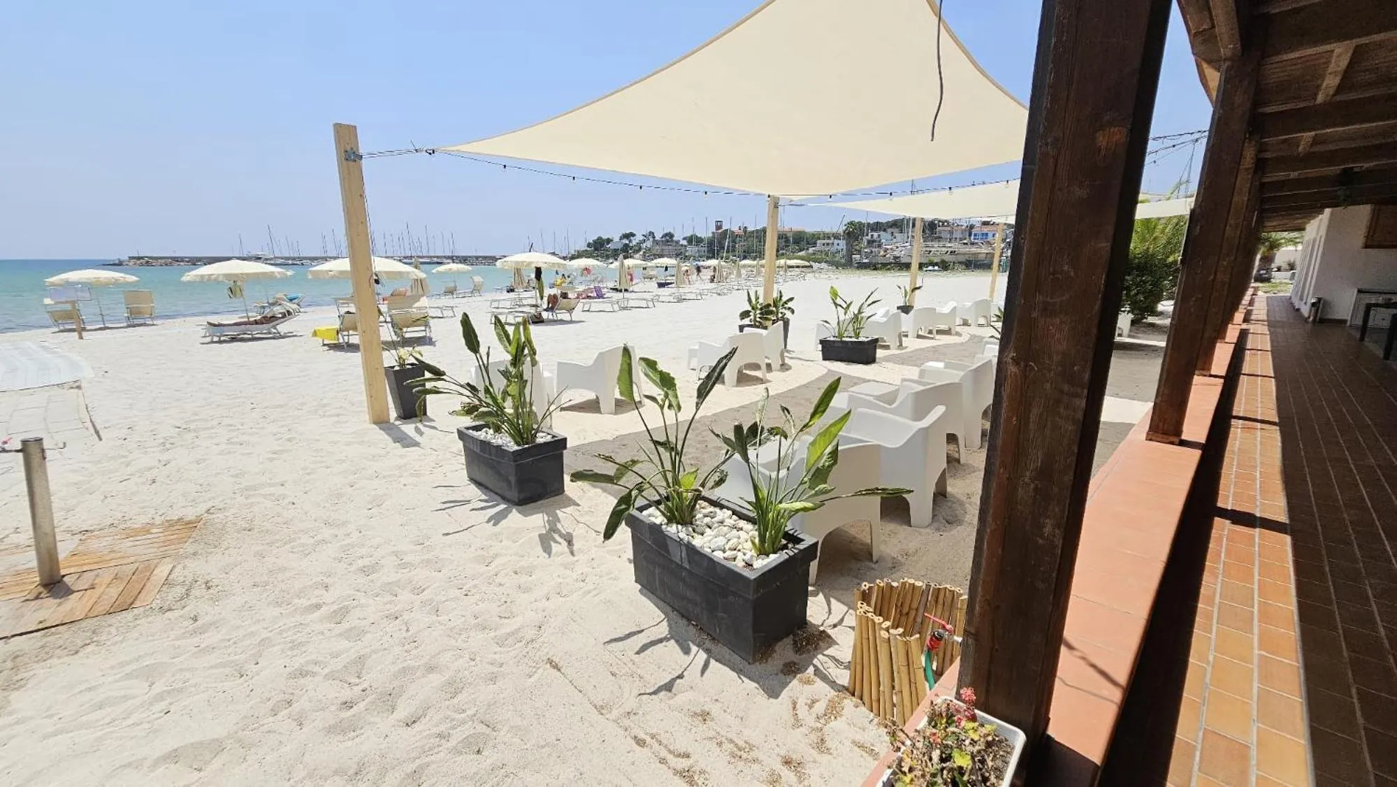Lounge or bar in Vel Marì - Rooms on the Beach